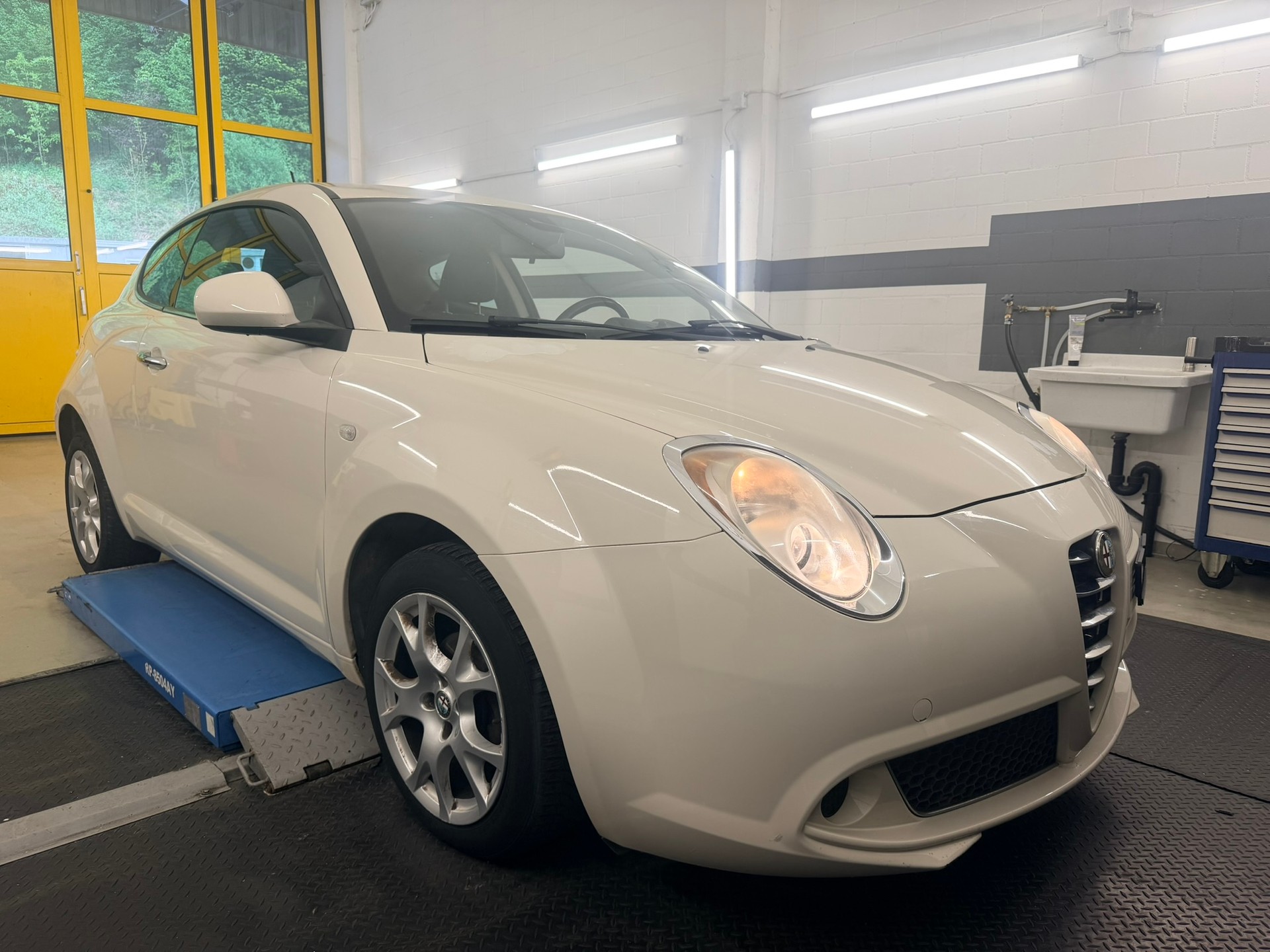 ALFA ROMEO MiTo 1.4 Distinctive-showroom-element-3