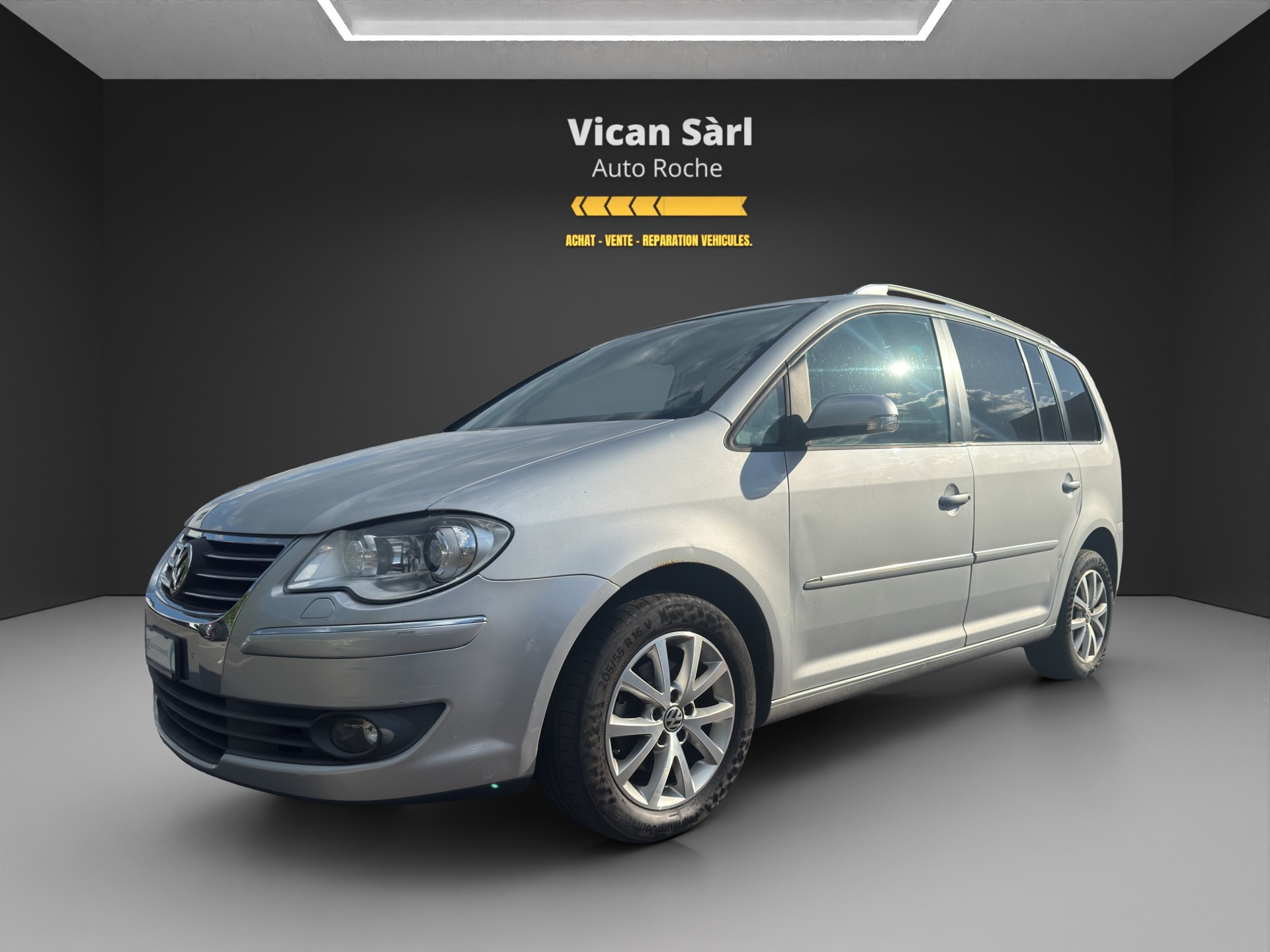 VW Touran 1.4 TSI Highline-image-2