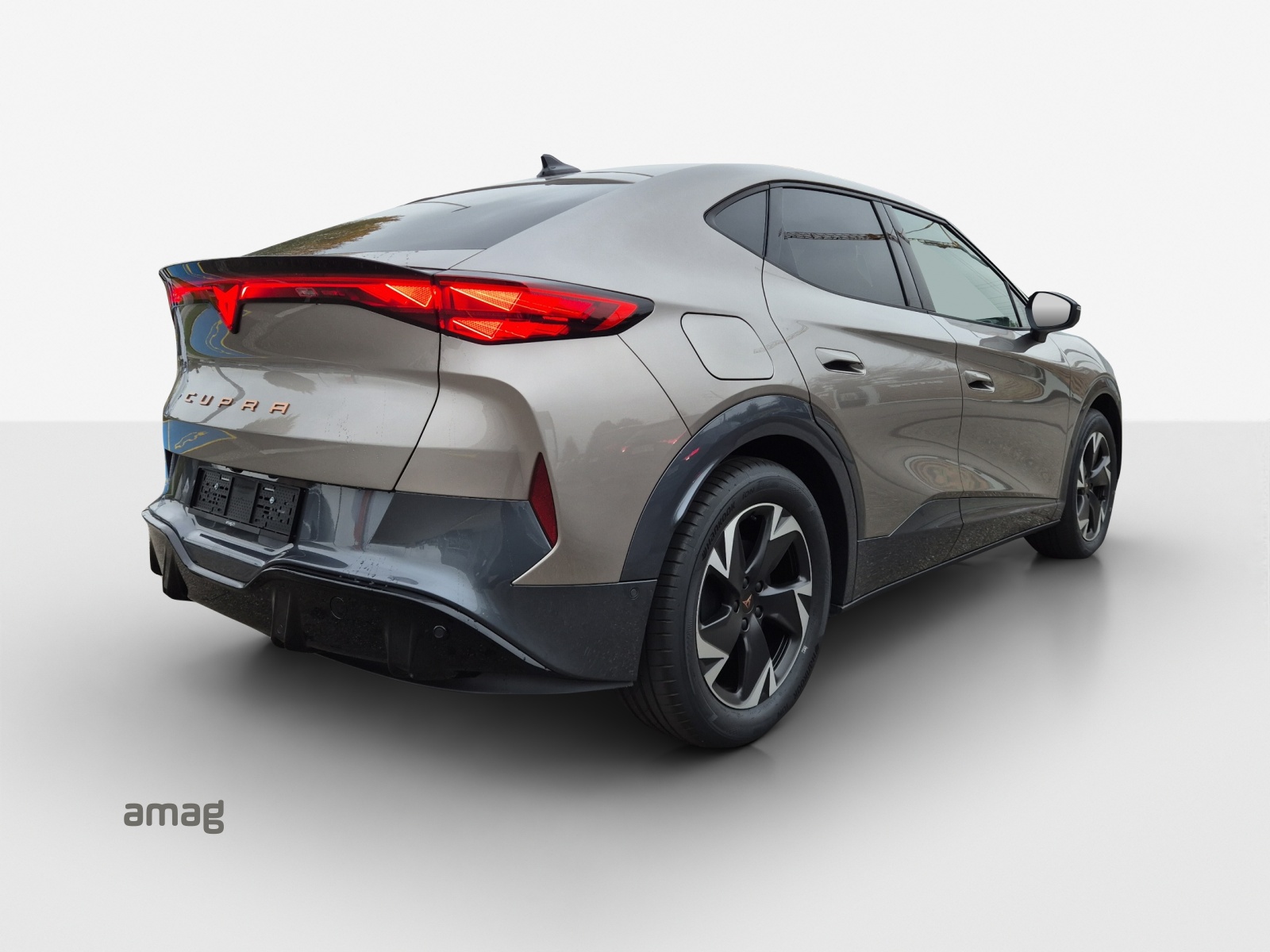 CUPRA Tavascan 77 kWh Edge 4D-image-4