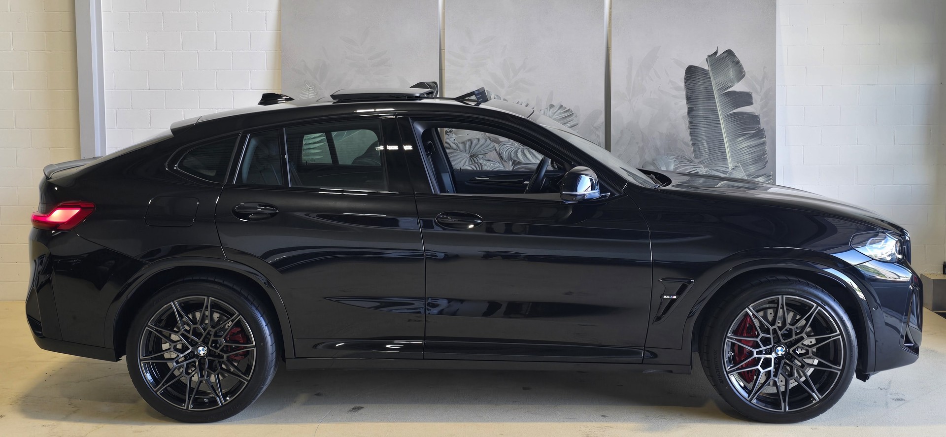 BMW X4M xDrive M Competition Steptronic-showroom-element-2