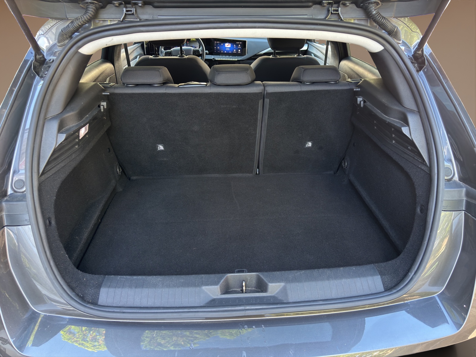 OPEL Astra 1.6 PHEV Turbo Swiss A-image-12