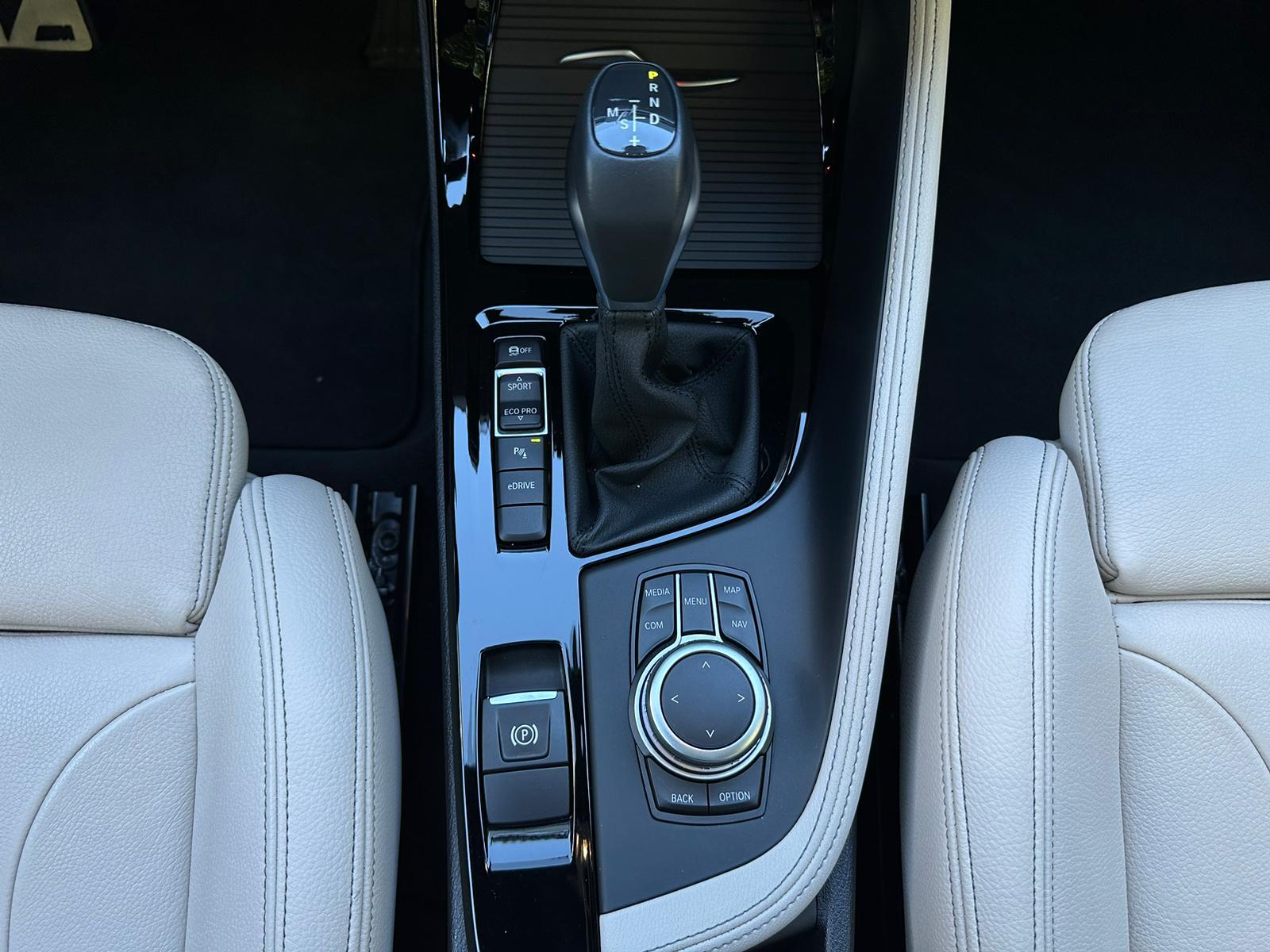 BMW X1 xDrive 25e M Sport Steptronic-image-21