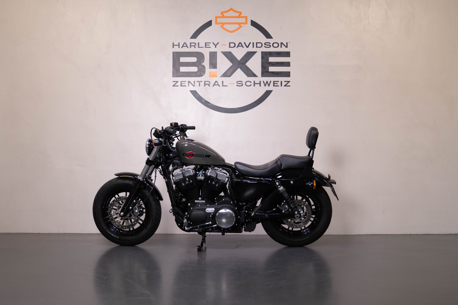 HARLEY-DAVIDSON XL 1200 X Forty Eight ABS-showroom-element-1