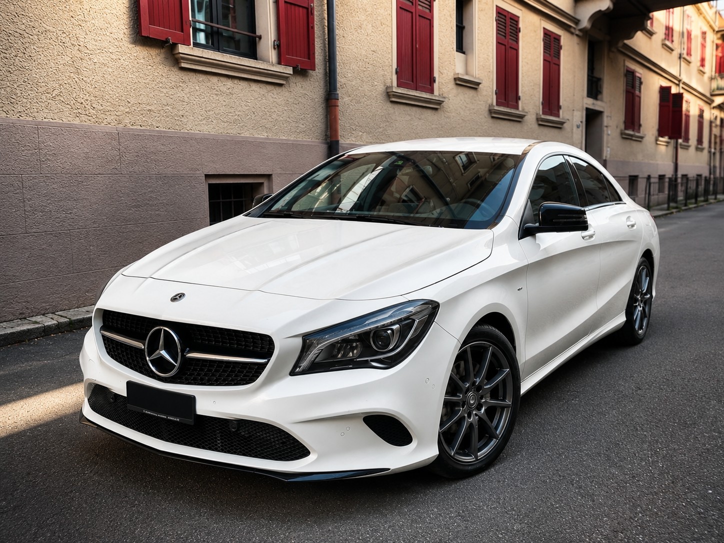 MERCEDES-BENZ CLA 200 7G-DCT