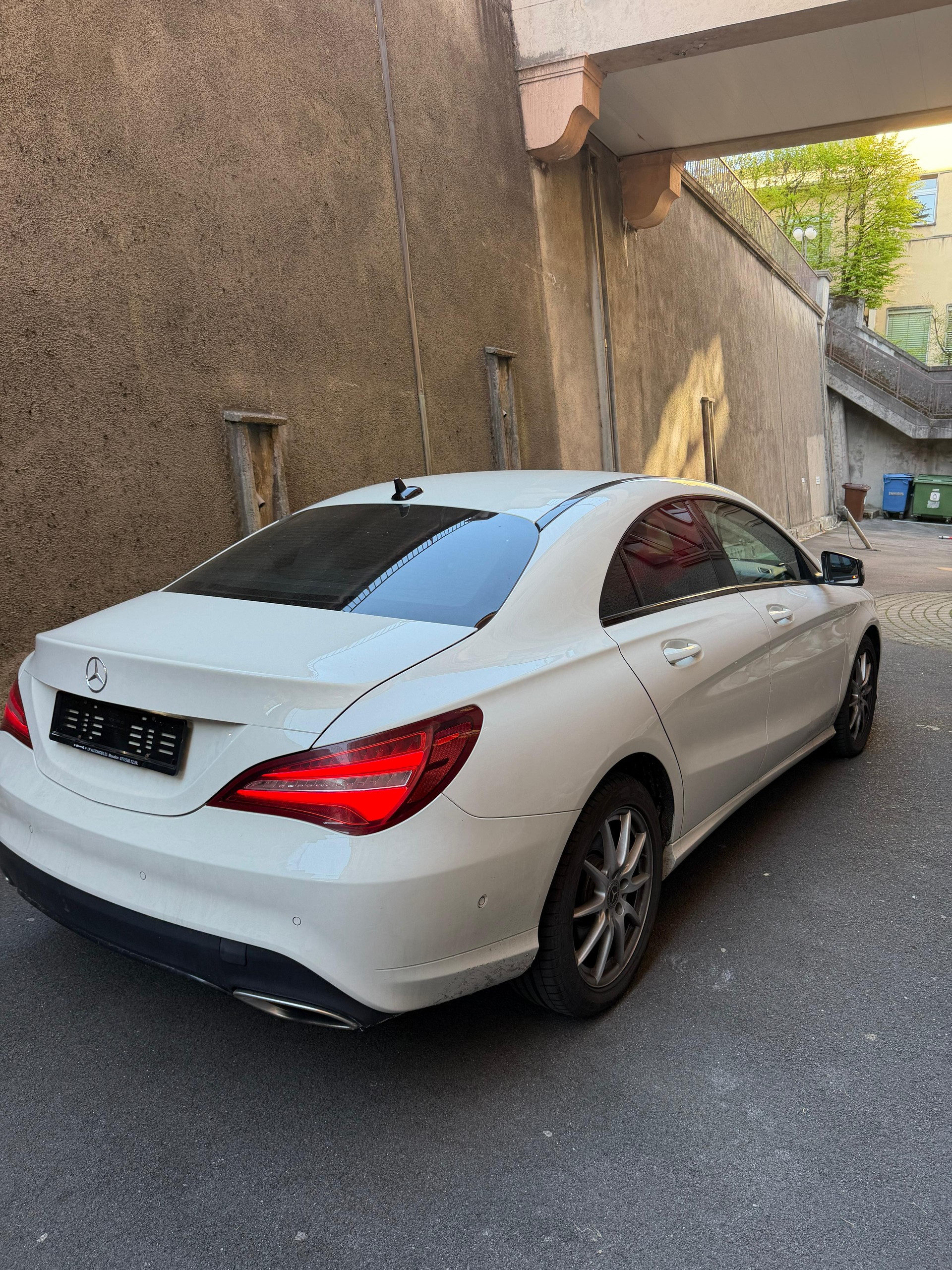 MERCEDES-BENZ CLA 200 7G-DCT-image-3