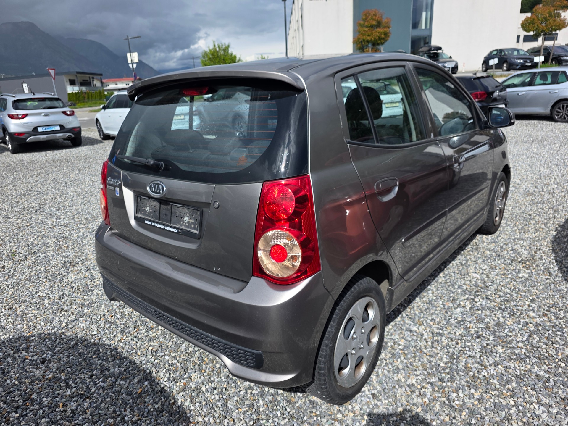 KIA Picanto 1.0 _seven-image-2