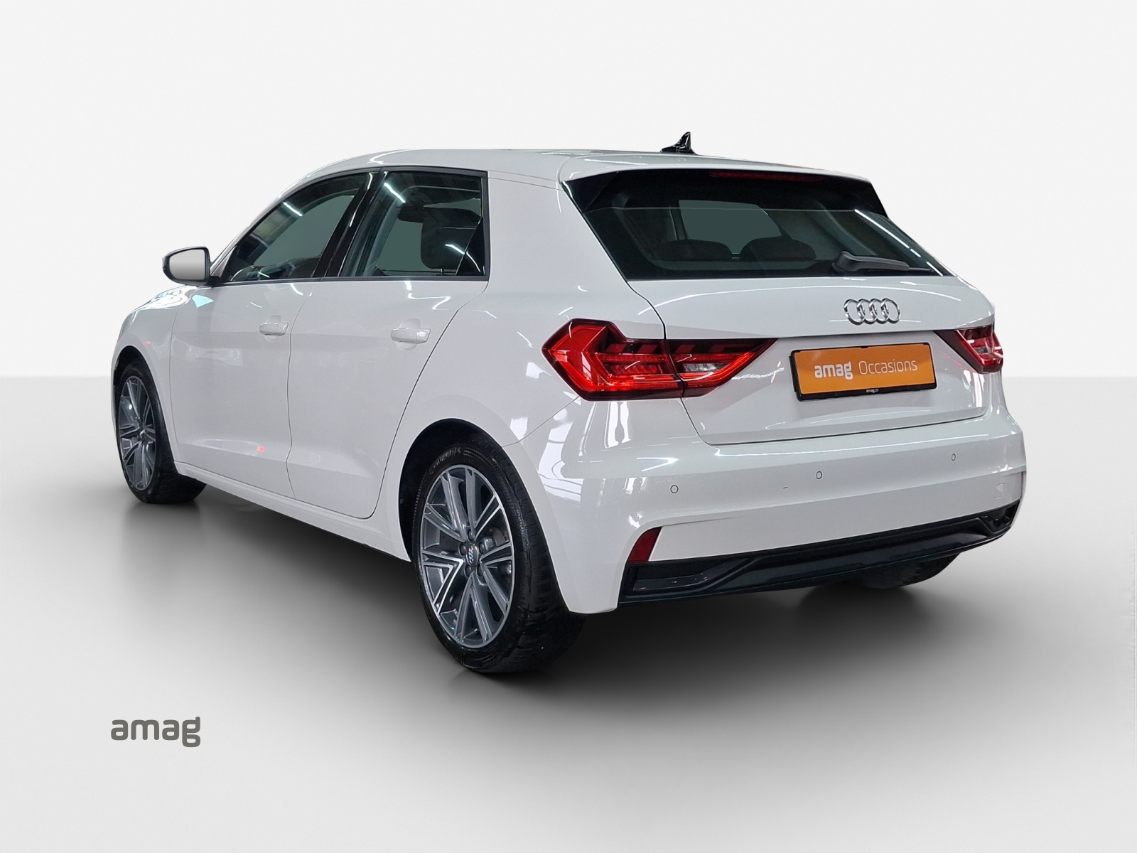 AUDI A1 Sportback 30 TFSI advanced S-tronic-image-2