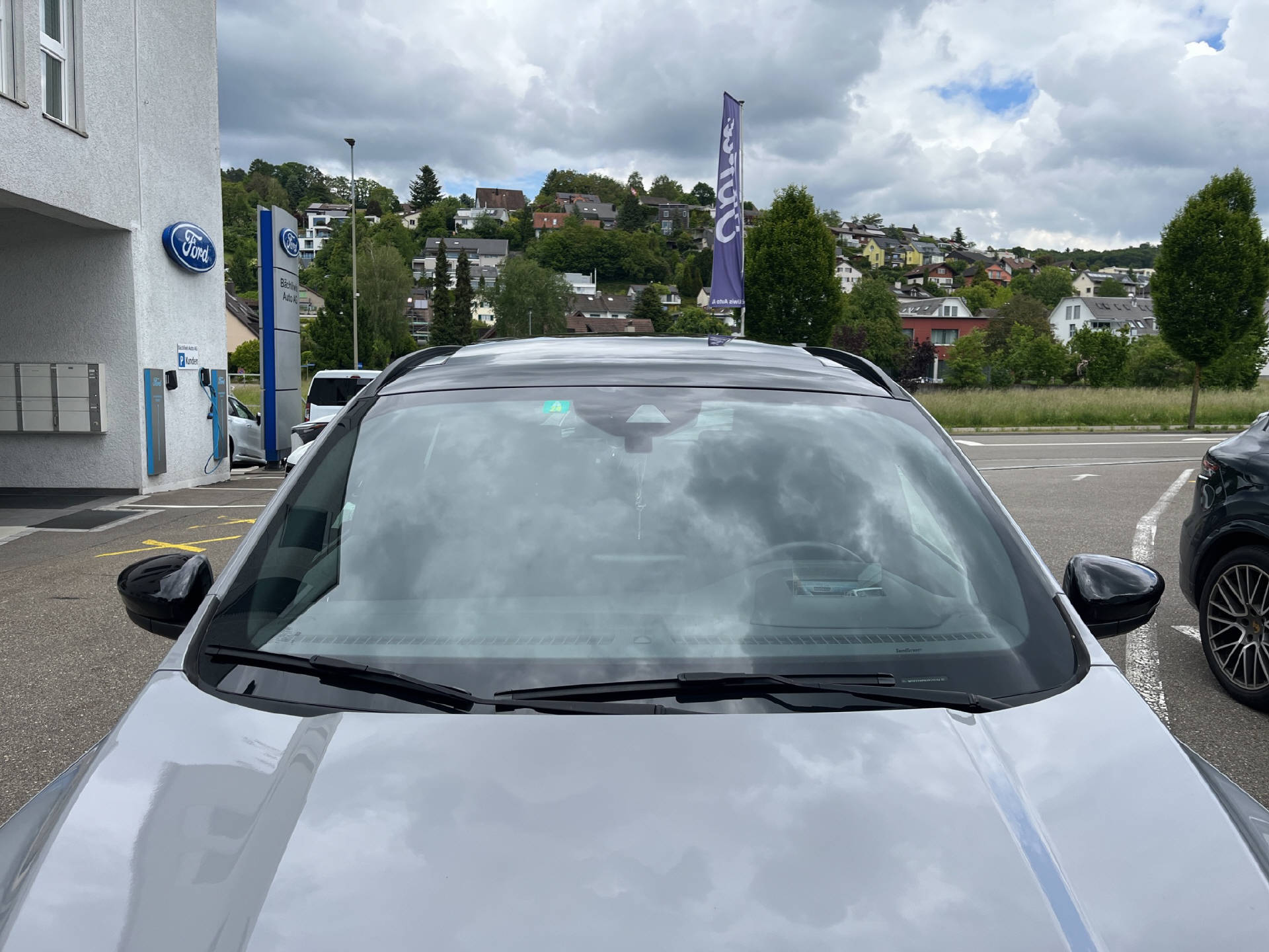 FORD Kuga 2.5 Plug-in Hybrid Graphite Tech Edition-image-27