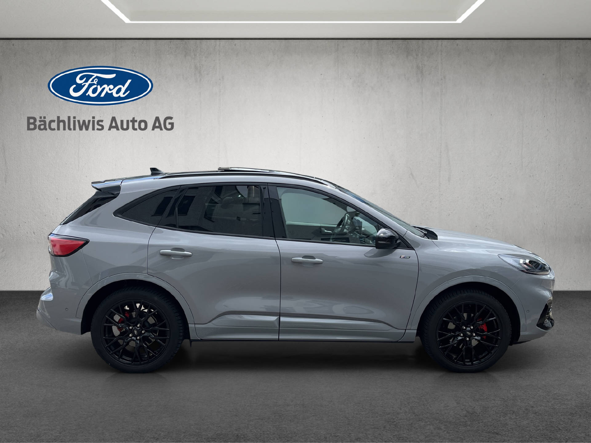 FORD Kuga 2.5 Plug-in Hybrid Graphite Tech Edition-image-5