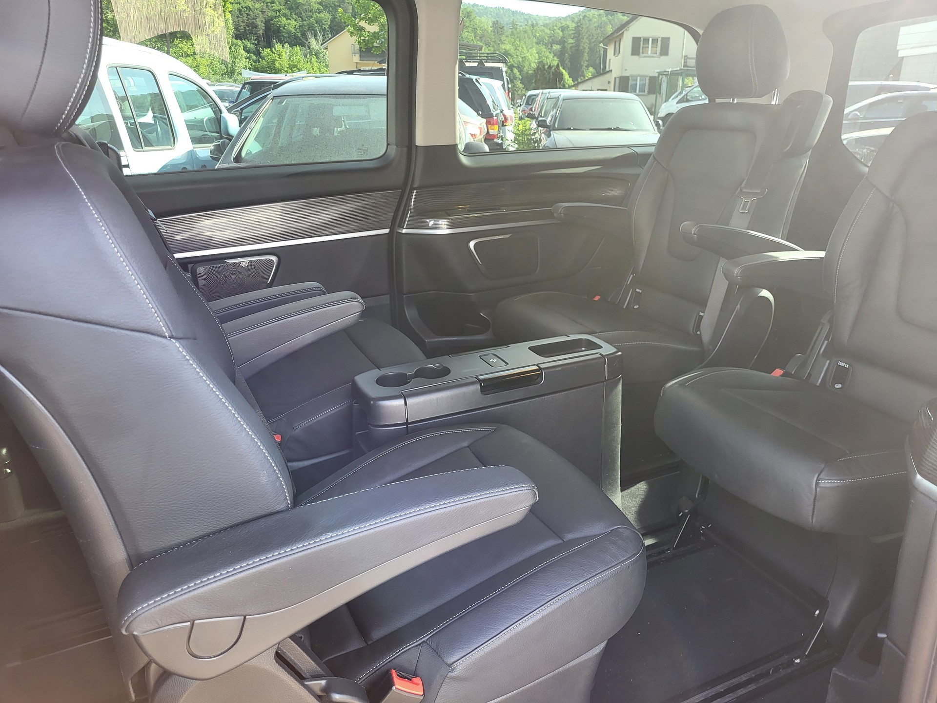 MERCEDES-BENZ V 250 d kompakt 4Matic 9G-Tronic-image-15