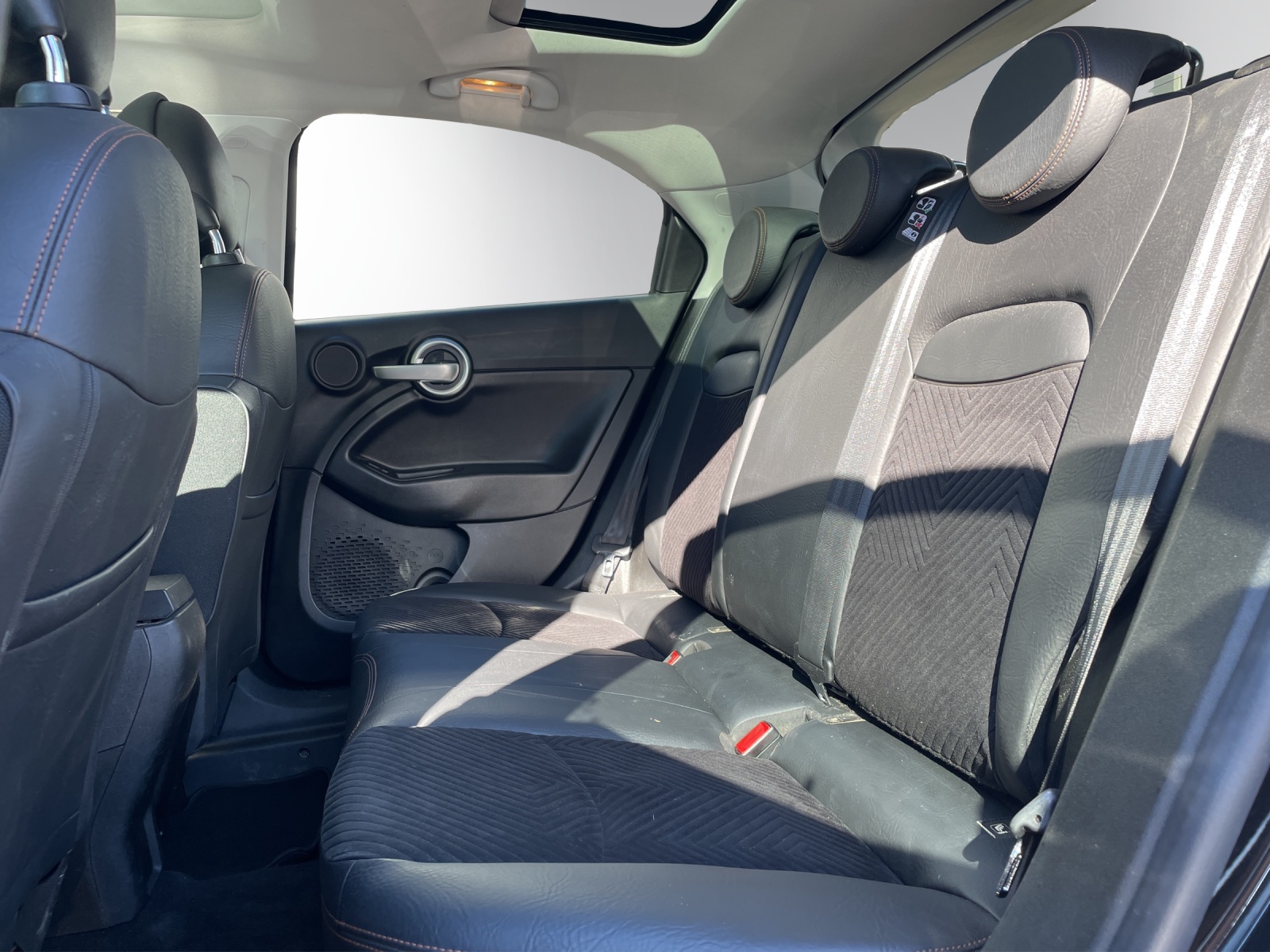 FIAT 500X 1.4T Off Road S-Design 4x4 Automatic-image-9