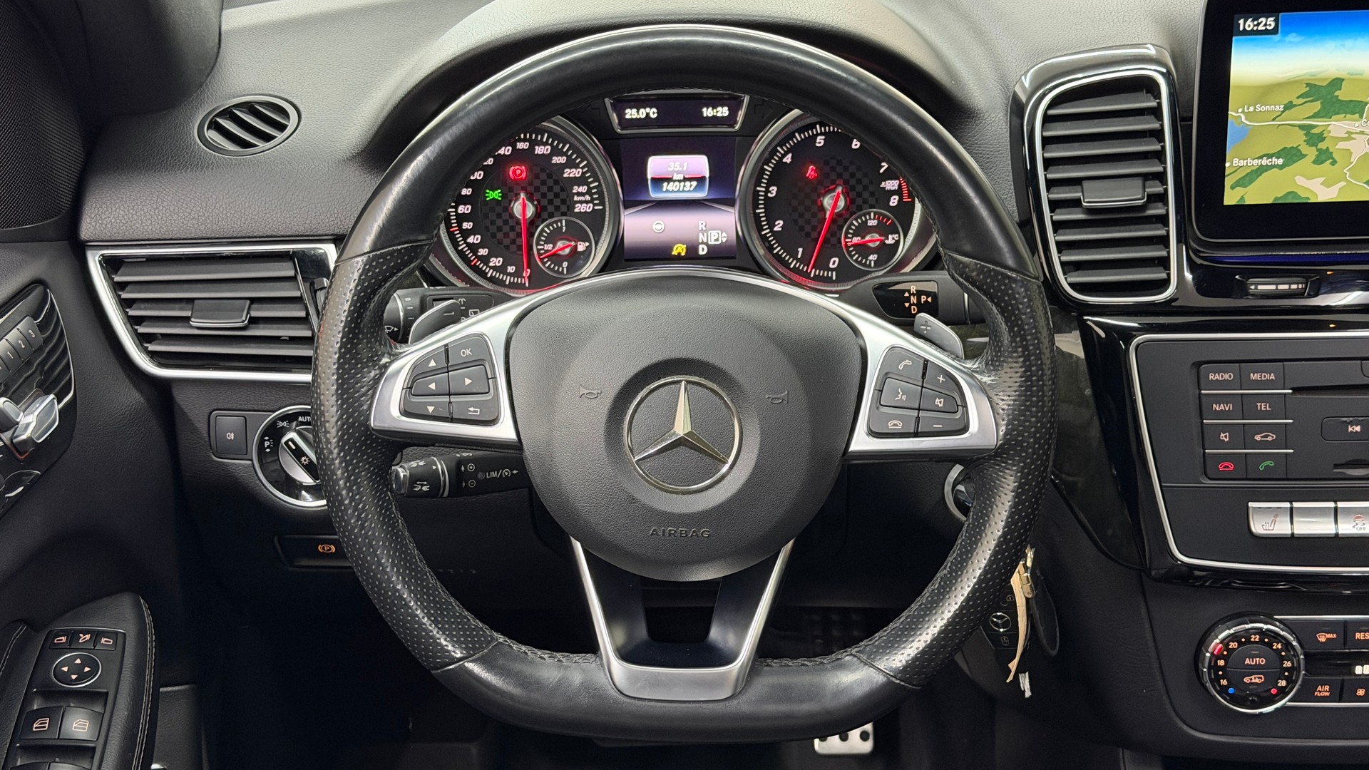 MERCEDES-BENZ GLE 400 Executive 4Matic 7G-Tronic-image-8