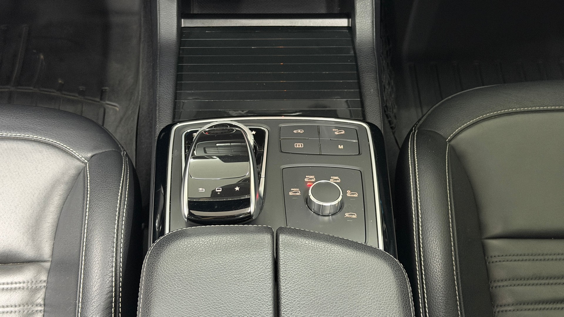 MERCEDES-BENZ GLE 400 Executive 4Matic 7G-Tronic-image-16