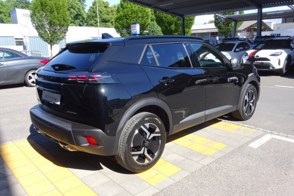 PEUGEOT 2008 1.2 145 MHEV GT-image-13