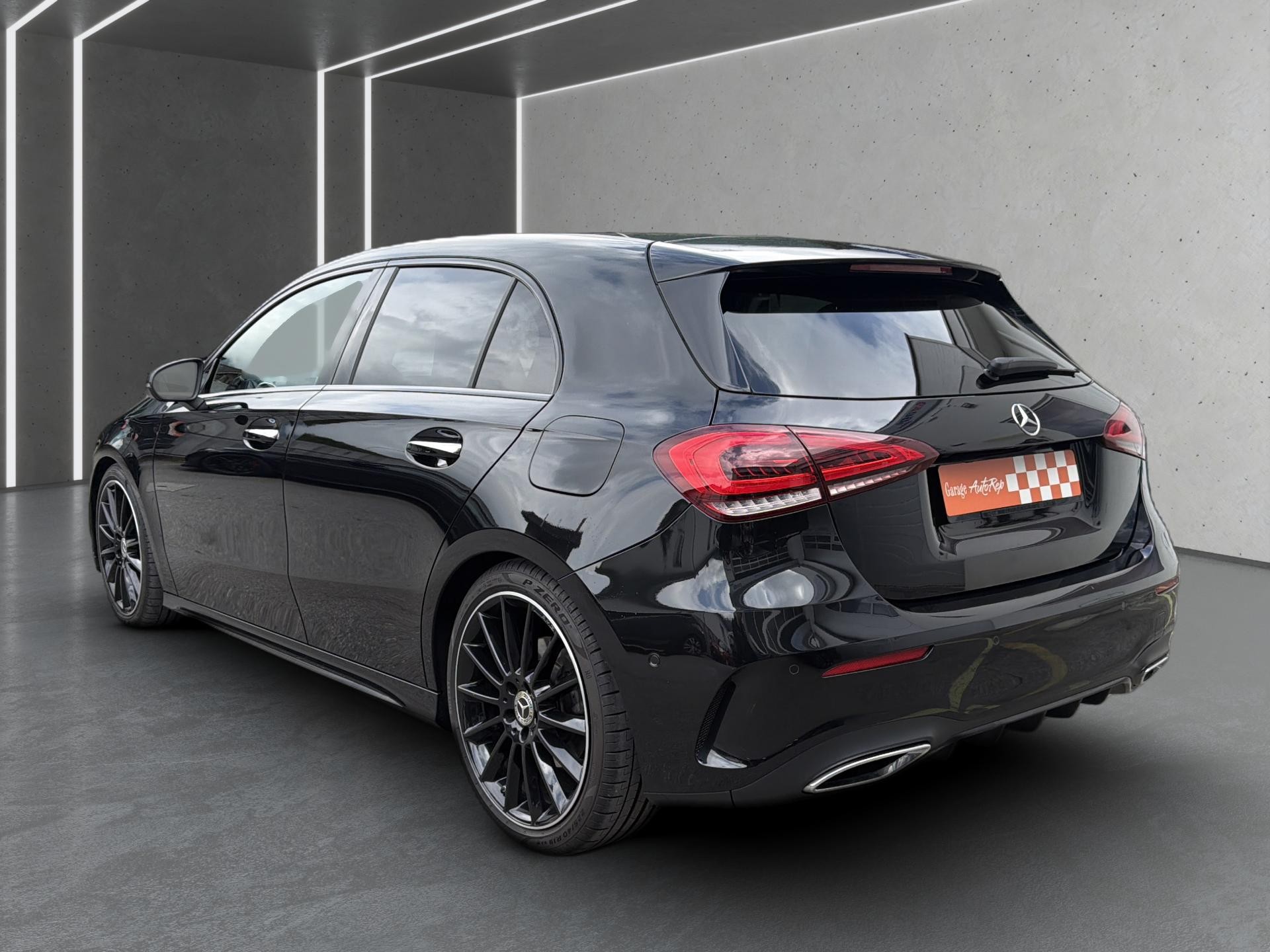 MERCEDES-BENZ A 220 AMG Line 7G-DCT 4Matic-image-5