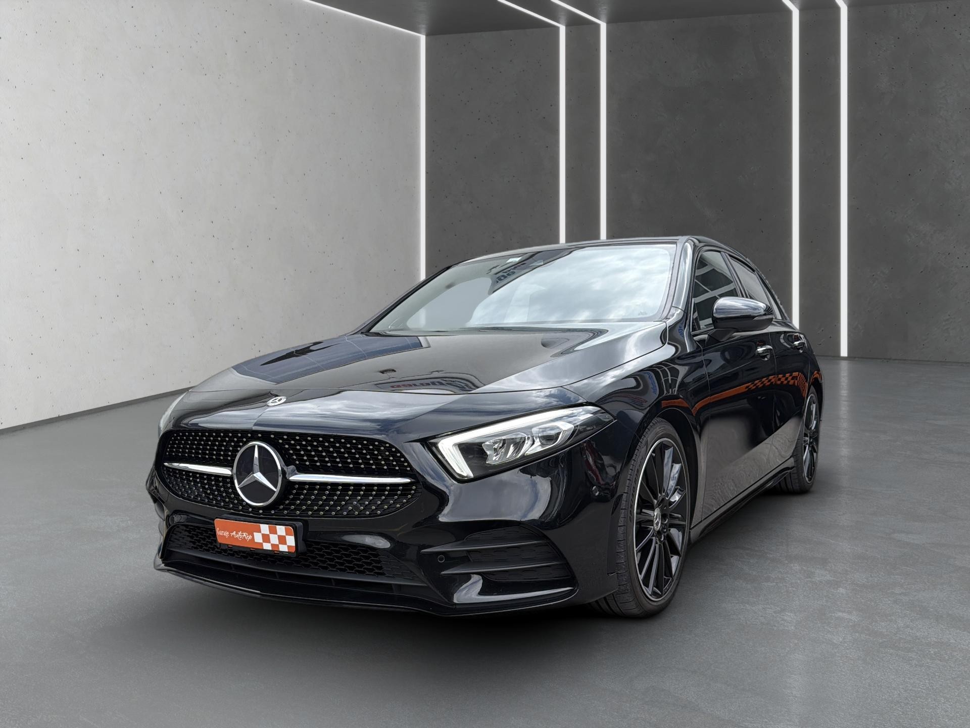 MERCEDES-BENZ A 220 AMG Line 7G-DCT 4Matic-showroom-element-3