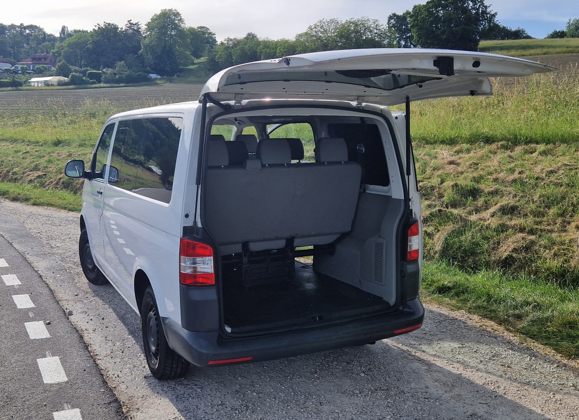 VW 2.0 TDI 84 BMT Entry-image-2