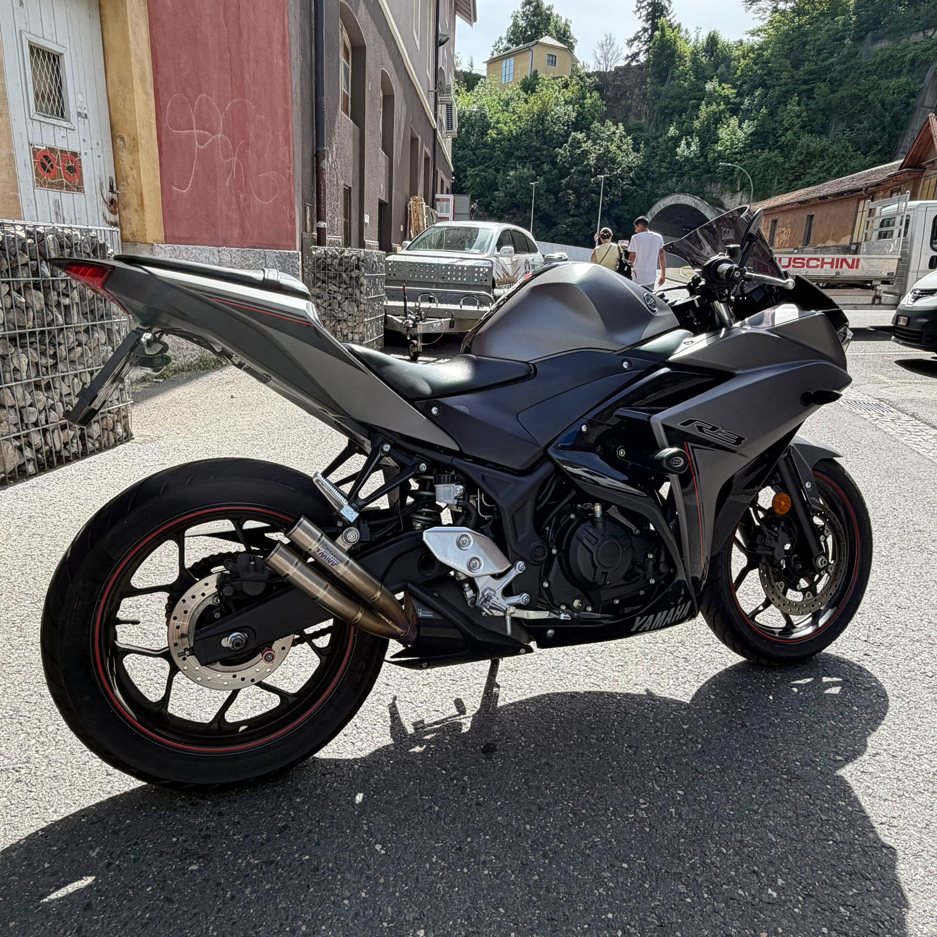 YAMAHA YZF-R3 ABS-showroom-element-2