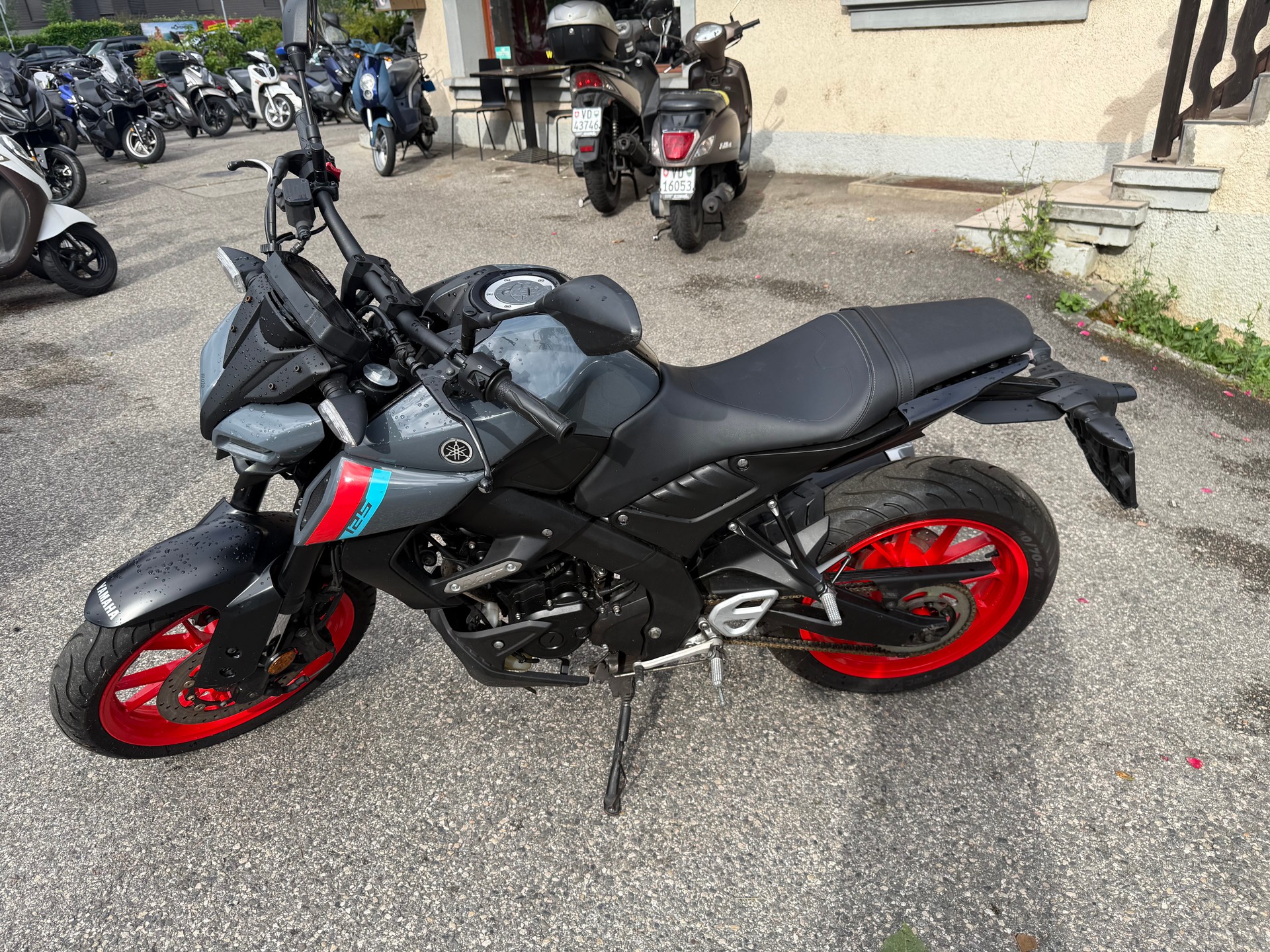 YAMAHA MT-125 ABS-image-2