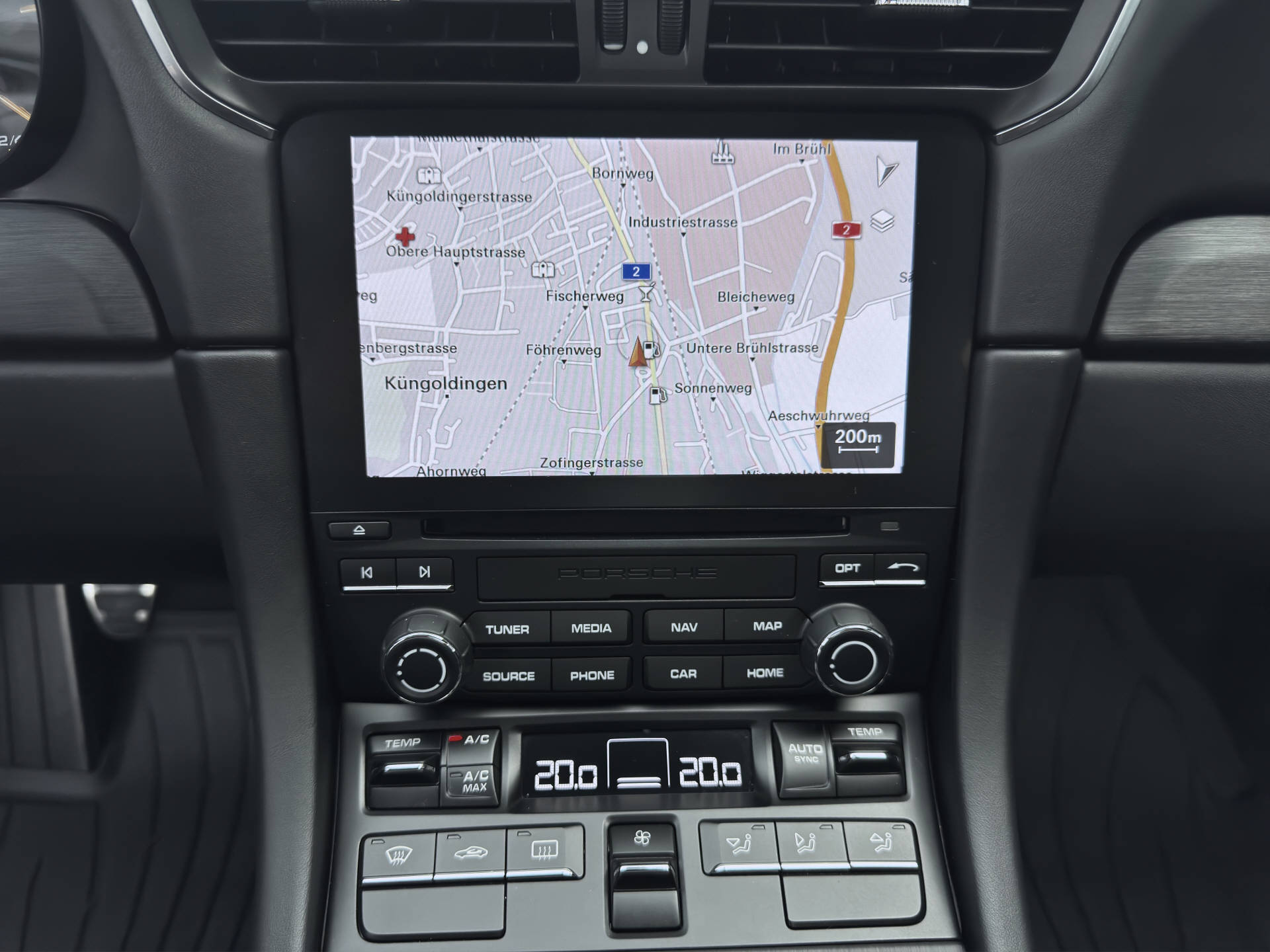 PORSCHE 911 GT3 mit Touring Pack-image-9