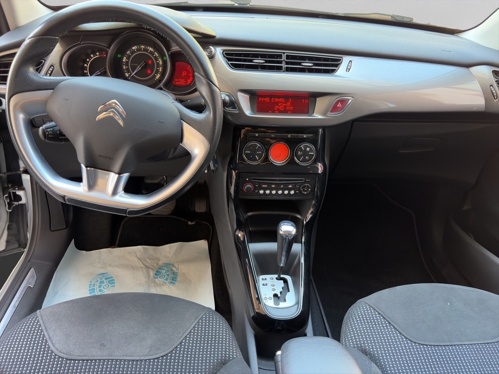 CITROEN C3 1.6i 16V Exclusive Automatic-image-12