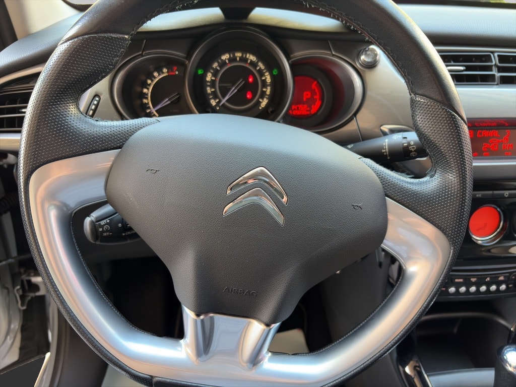 CITROEN C3 1.6i 16V Exclusive Automatic-image-10