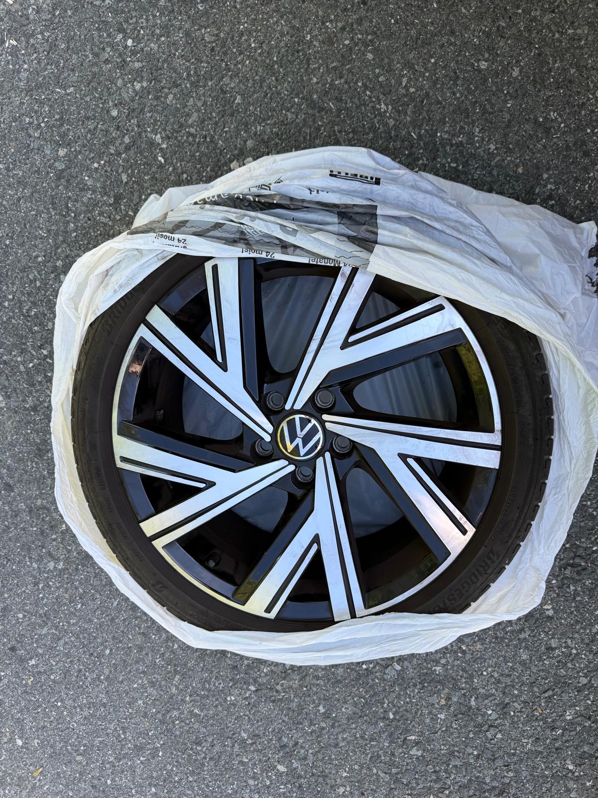 VW 1.5 eTSI R-Line DSG-image-5