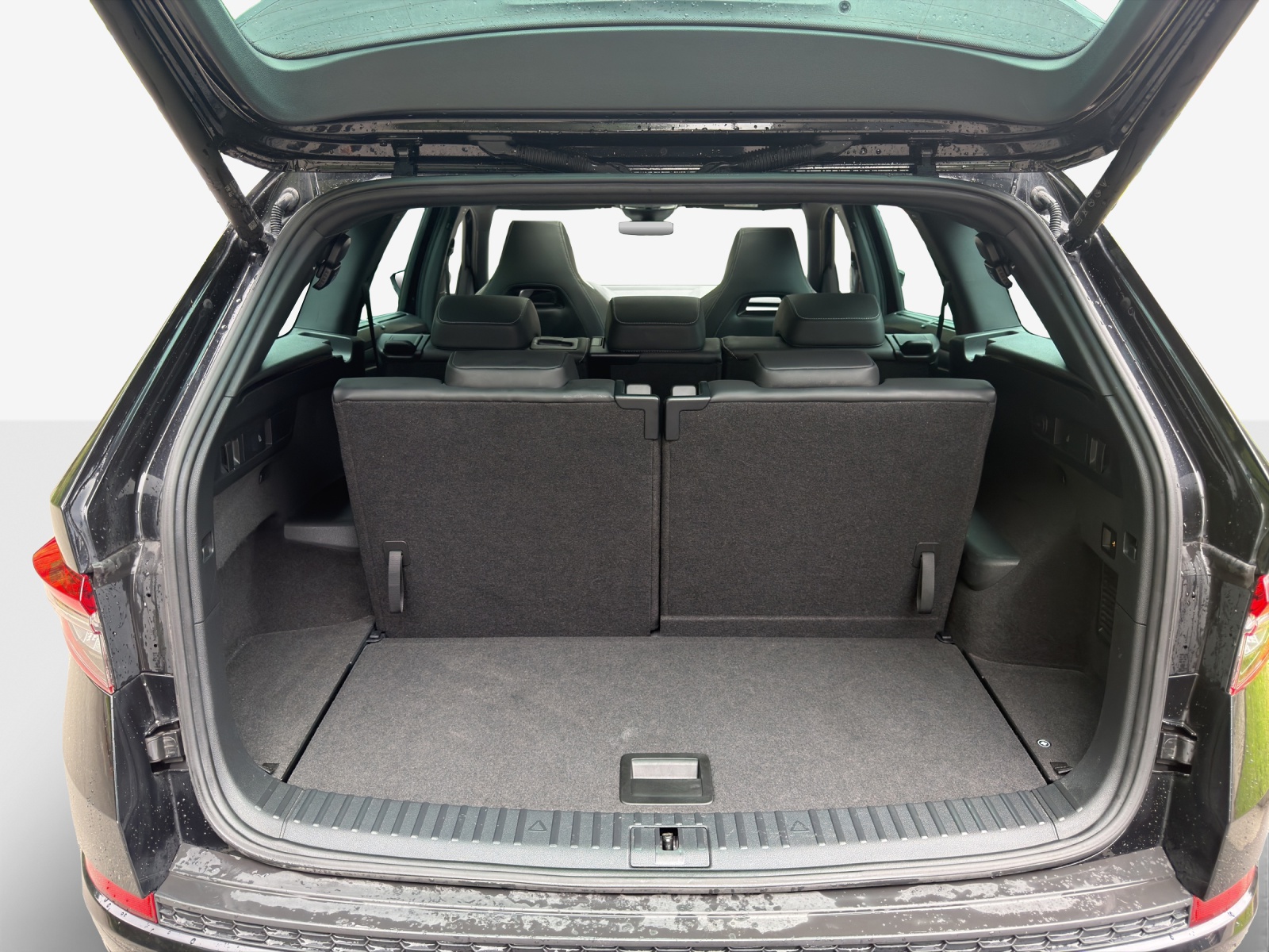 SKODA Kodiaq 2.0 TSI 4x4 SportLine-image-12
