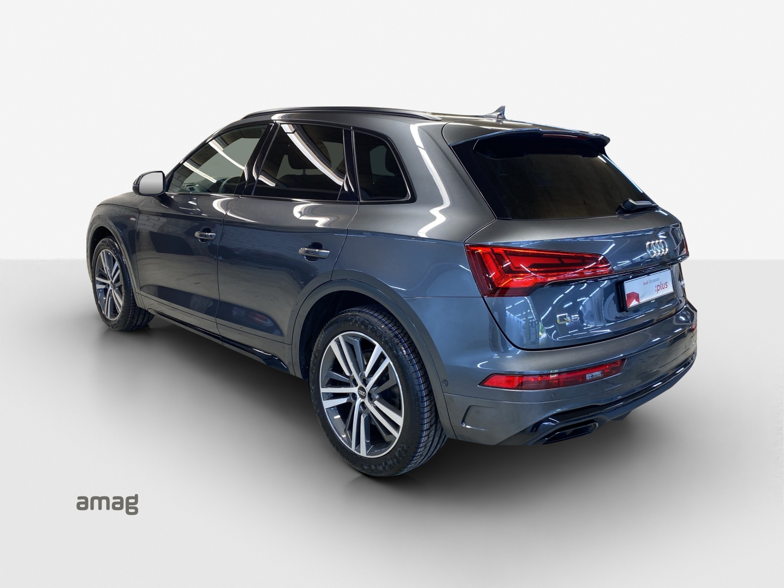AUDI Q5 40 TDI quattro S-tronic-image-2