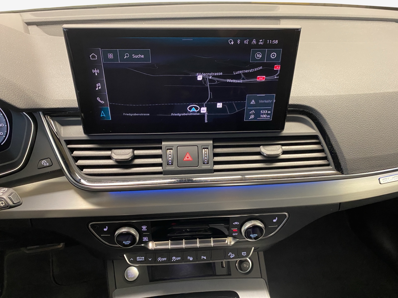 AUDI Q5 40 TDI quattro S-tronic-image-10