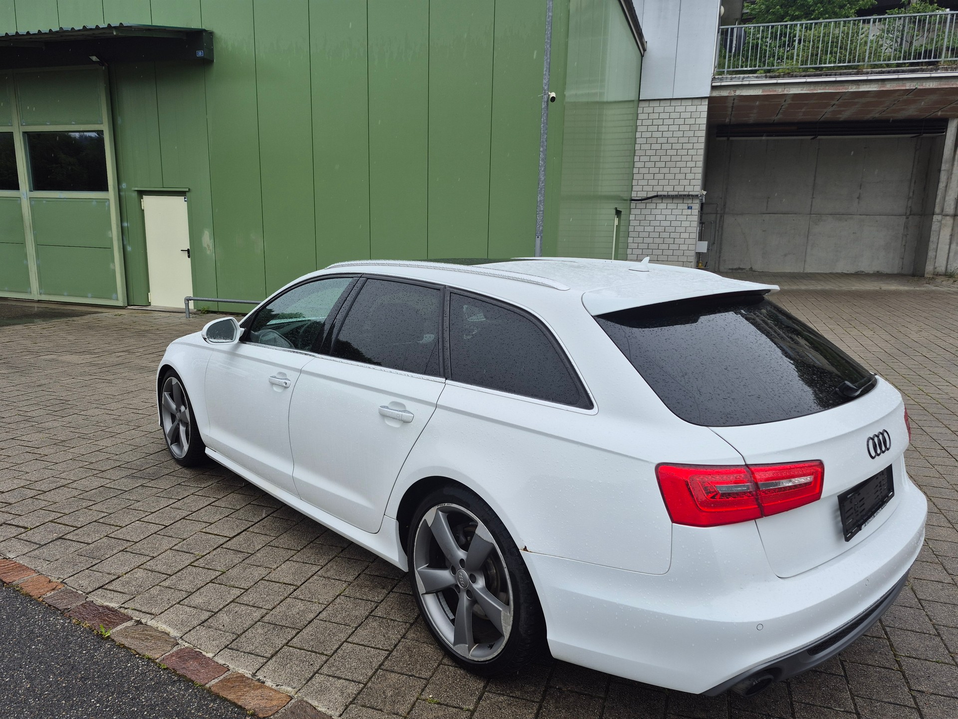 AUDI A6 Avant 3.0 BiTDI V6 quattro tiptronic-image-3
