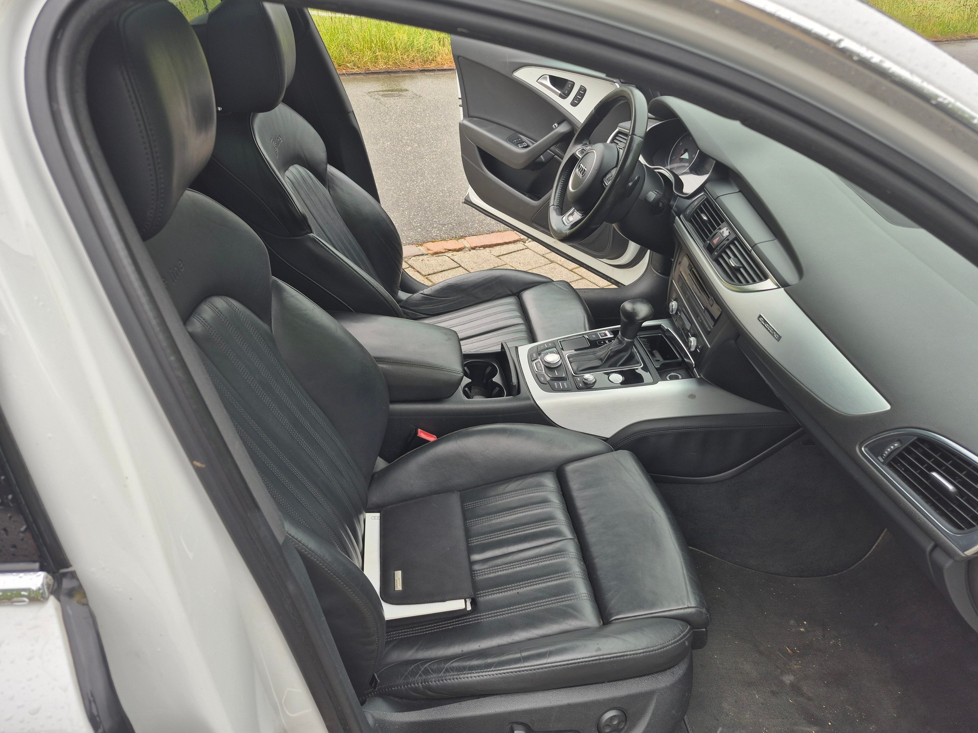 AUDI A6 Avant 3.0 BiTDI V6 quattro tiptronic-image-10
