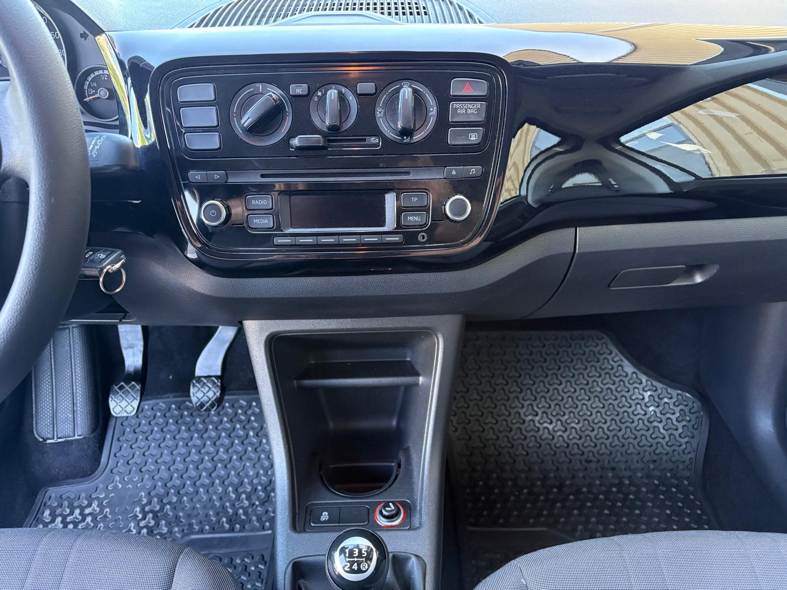 VW Up 1.0 move up ASG-image-7
