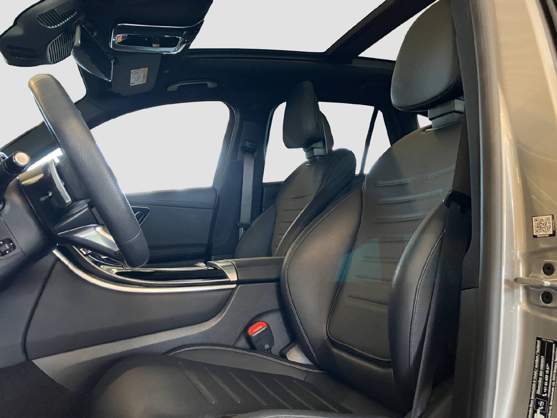 MERCEDES-BENZ GLC 200 AMG Line 4MATIC-image-11