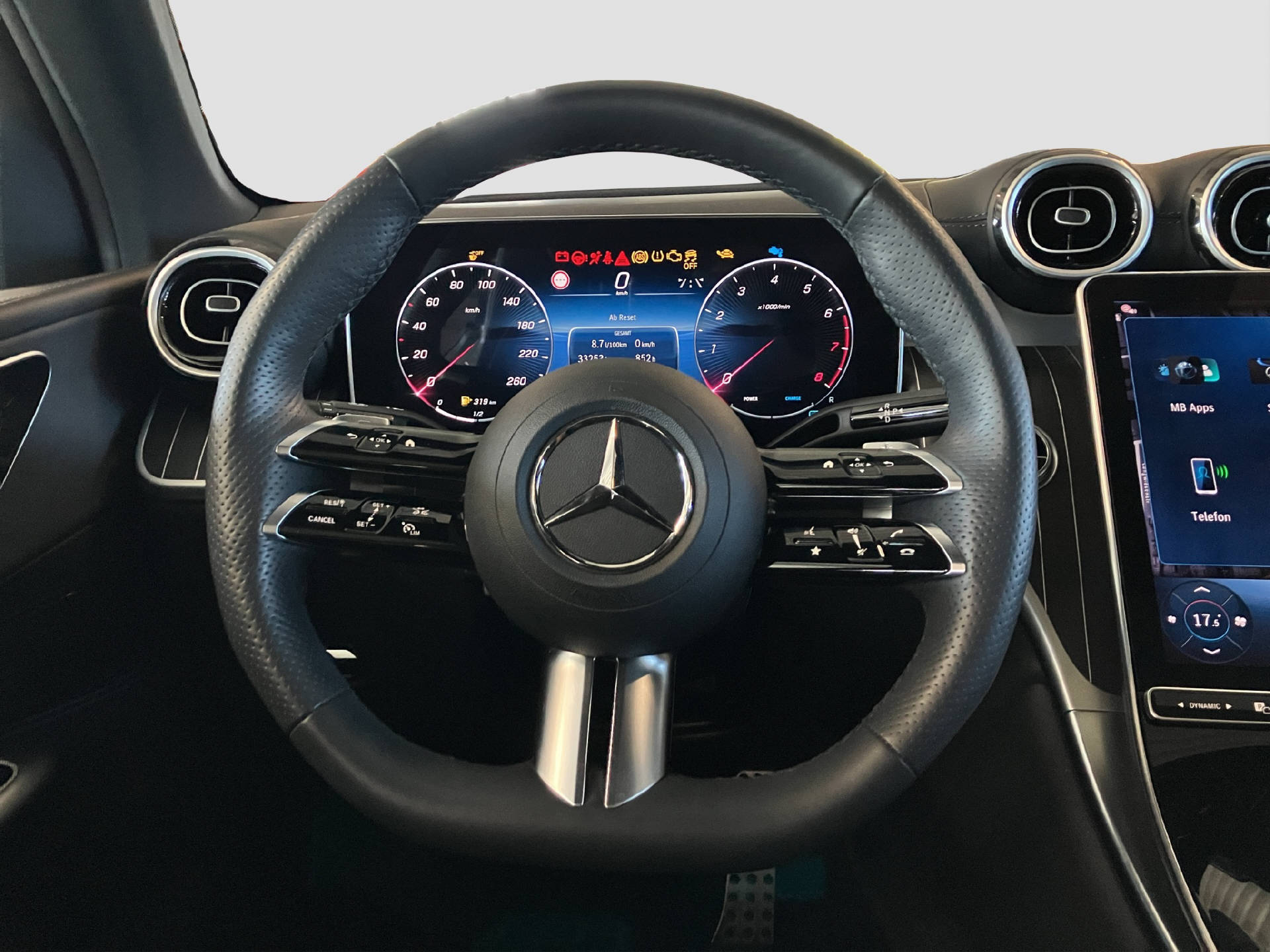 MERCEDES-BENZ GLC 200 AMG Line 4MATIC-image-8