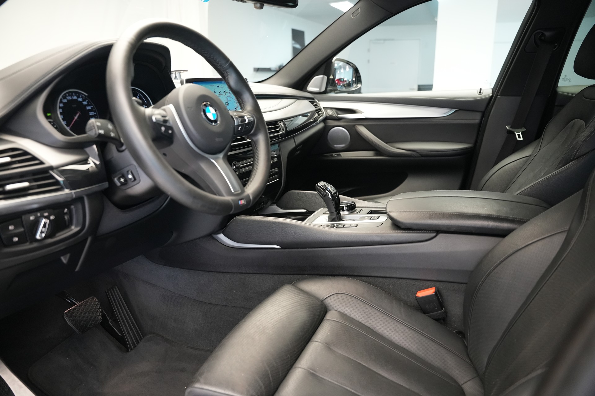 BMW X6 M50d Steptronic-image-10