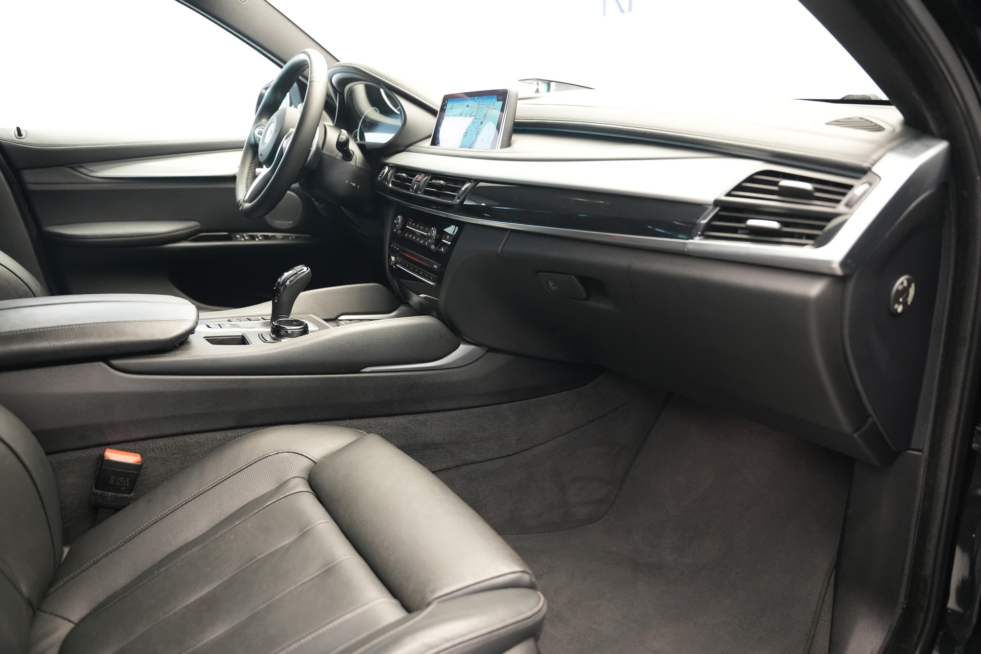 BMW X6 M50d Steptronic-image-11