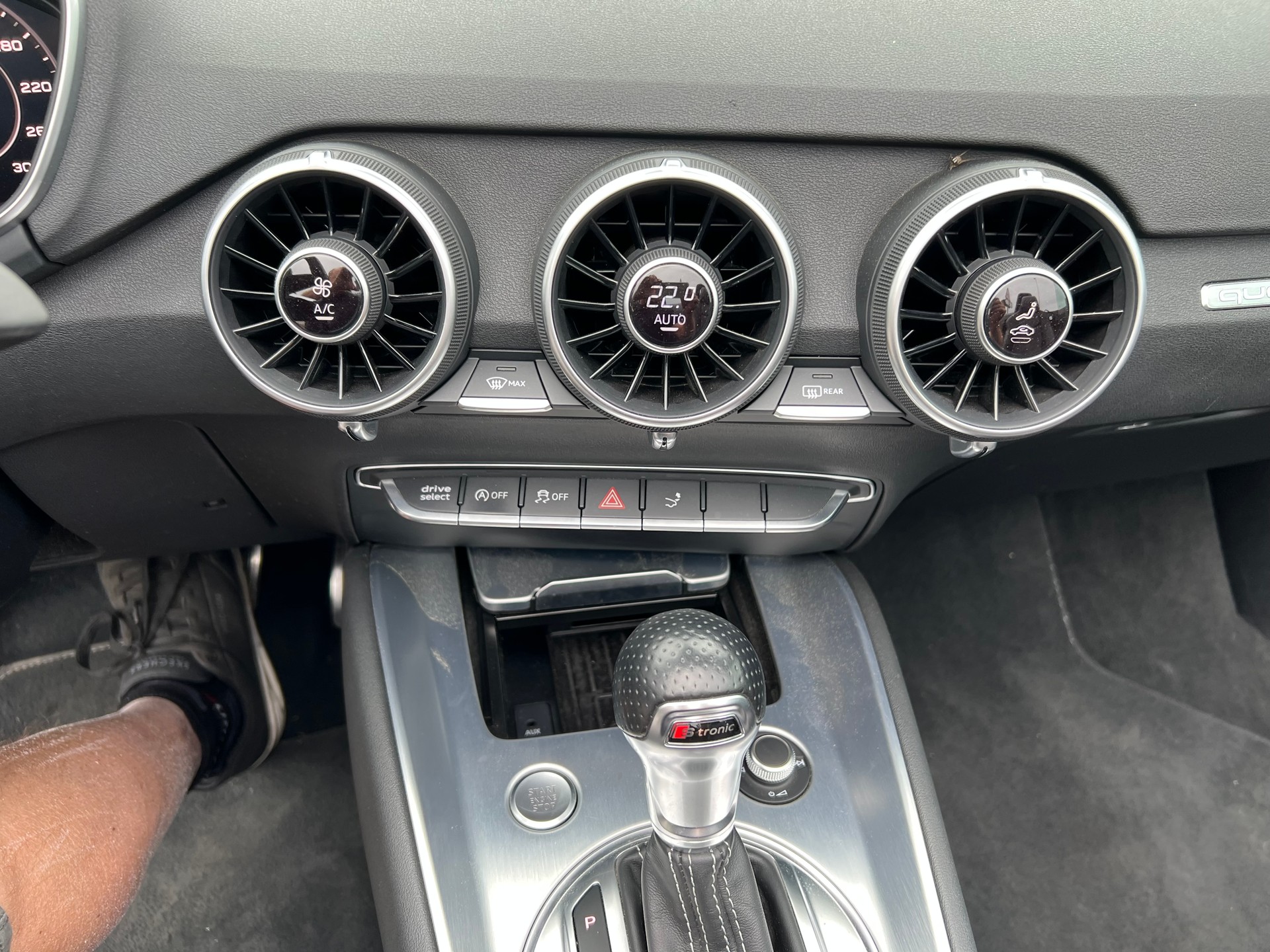 AUDI TT Roadster 2.0 TFSI quattro S-tronic von OTC-image-26