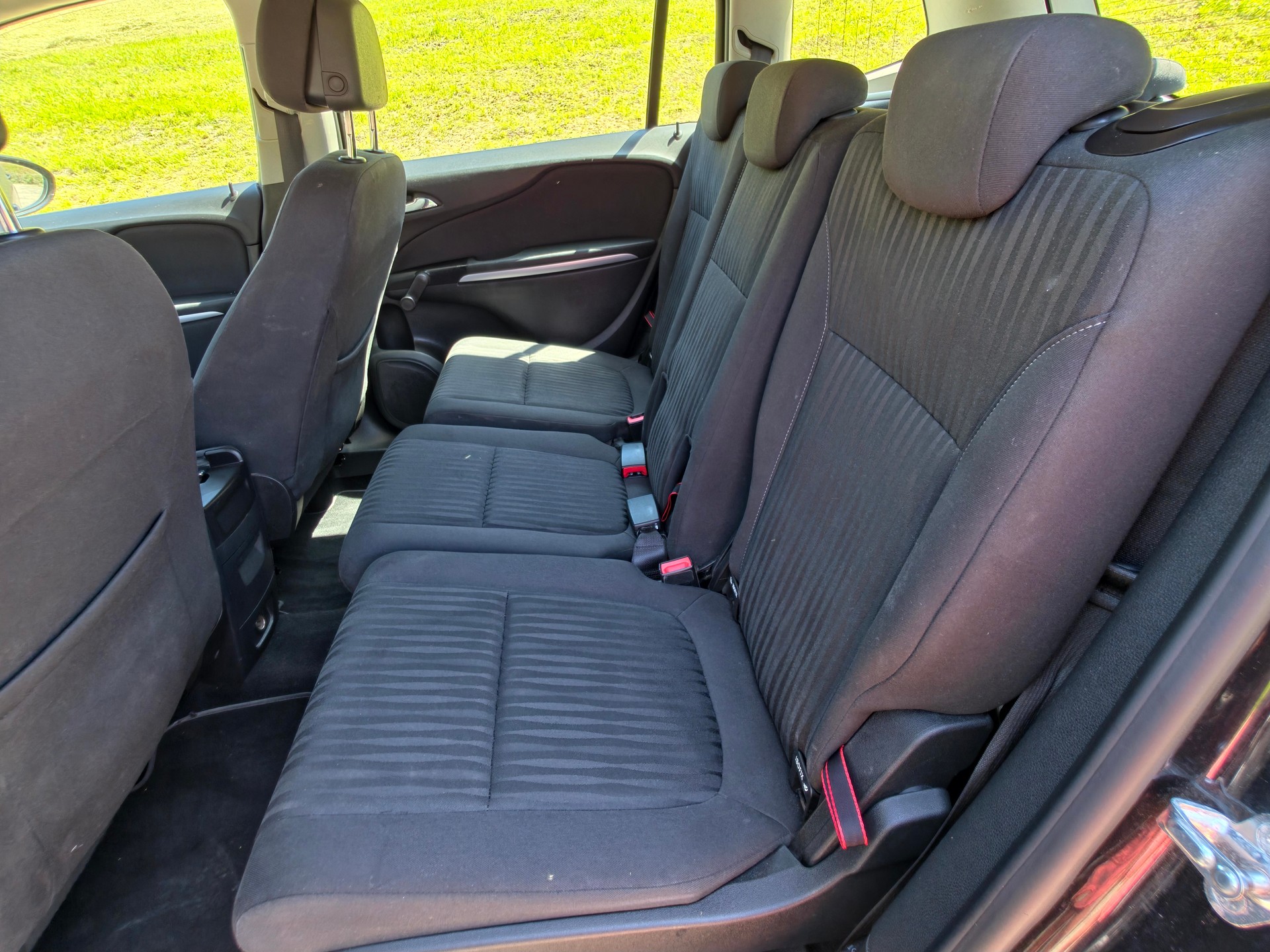 OPEL Zafira Tourer 1.4i 16V Turbo Sport Automatic | Rückfahrkamera | 7-Sitze-image-8