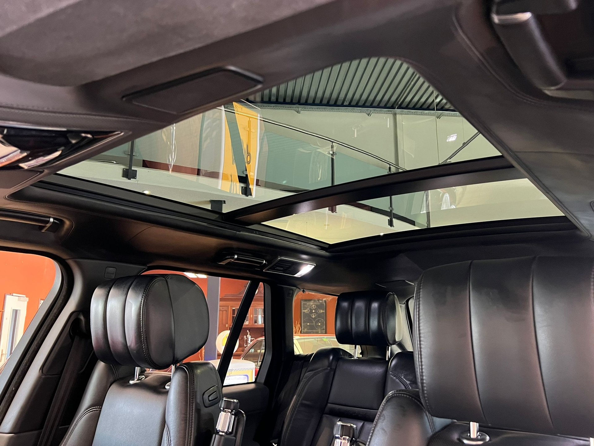 LAND ROVER Range Rover 5.0 V8 SC SV Autobiography Automatic 550 PS*Luxus Business Class Fond*-image-10