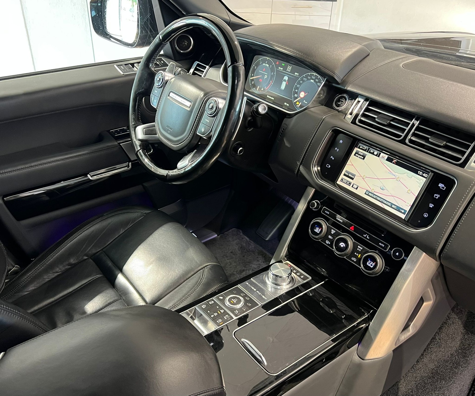 LAND ROVER Range Rover 5.0 V8 SC SV Autobiography Automatic 550 PS*Luxus Business Class Fond*-image-9