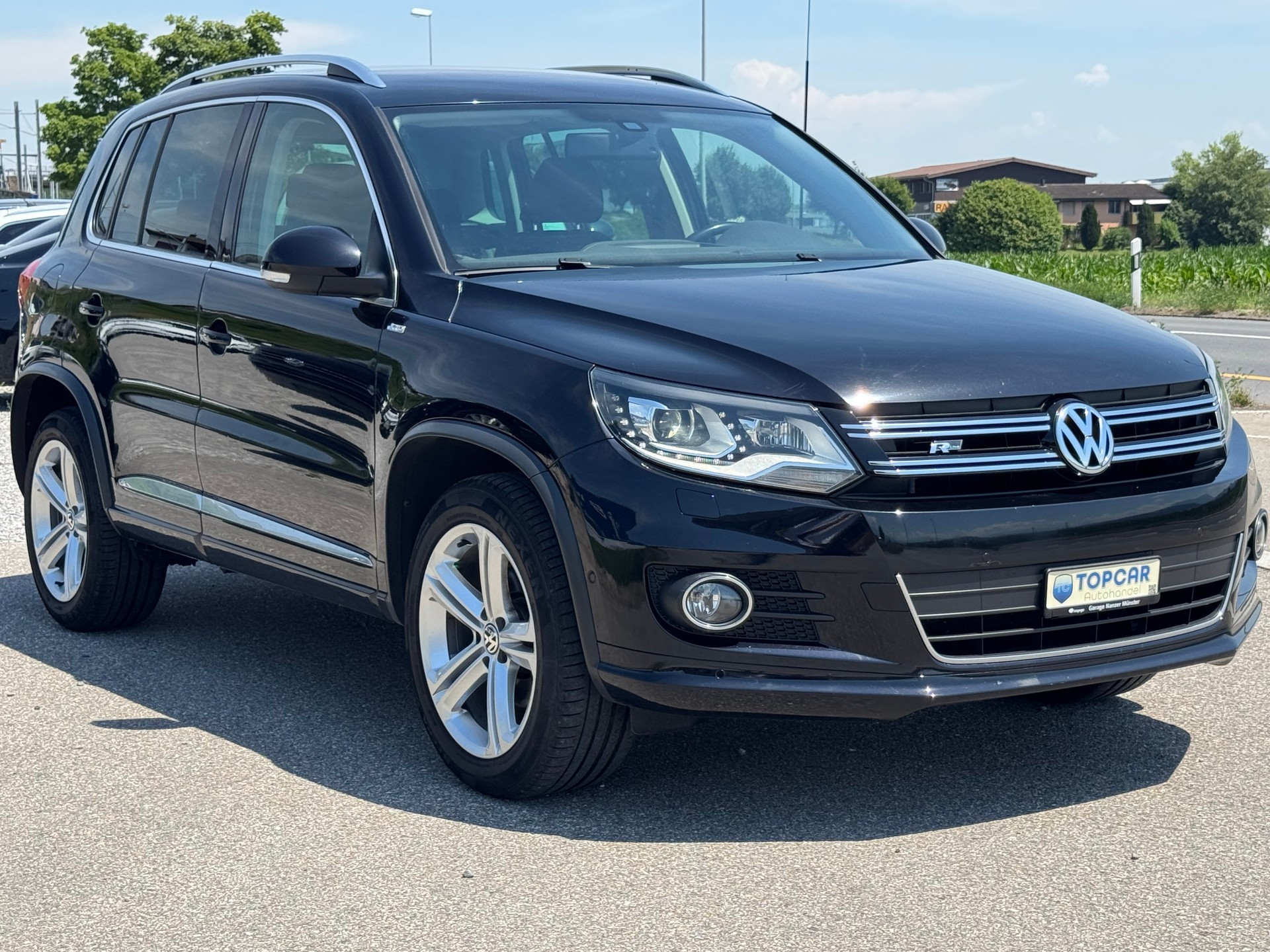 VW Tiguan 2.0 TDI BMT Cup R-Line 4Motion DSG-image-4