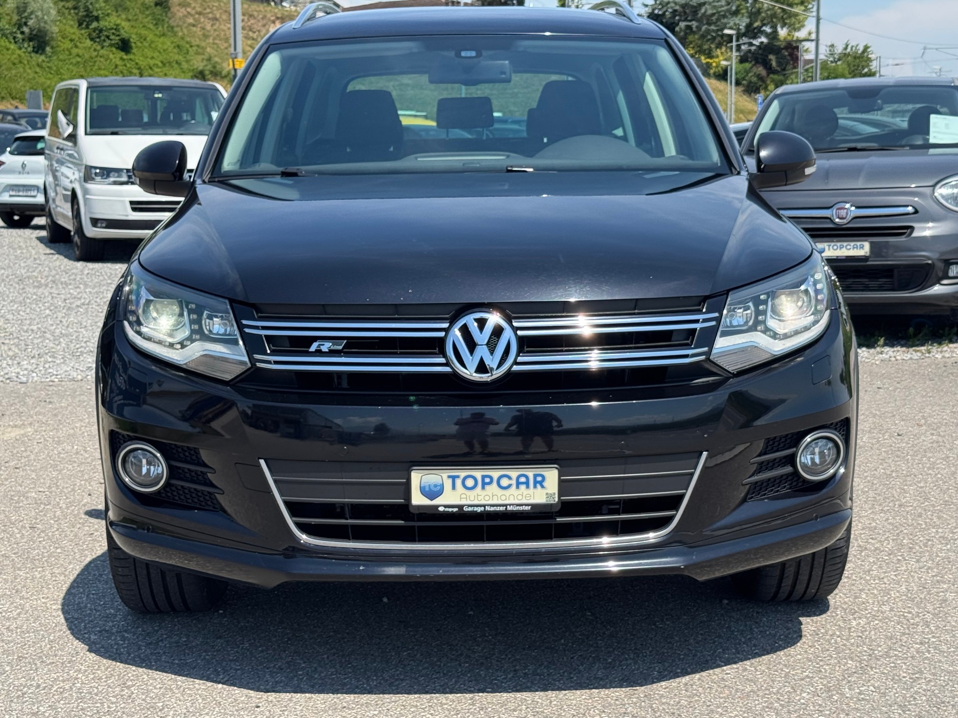 VW Tiguan 2.0 TDI BMT Cup R-Line 4Motion DSG-image-2