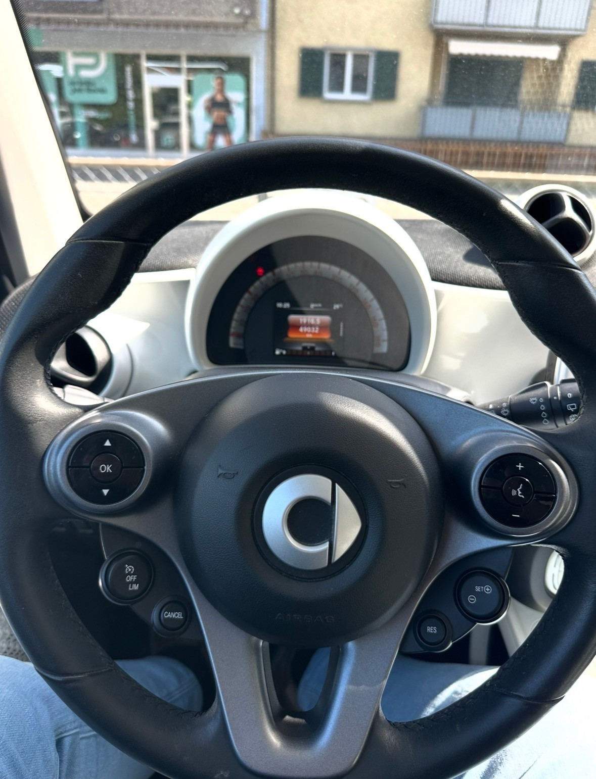 SMART 1.0 71-image-5