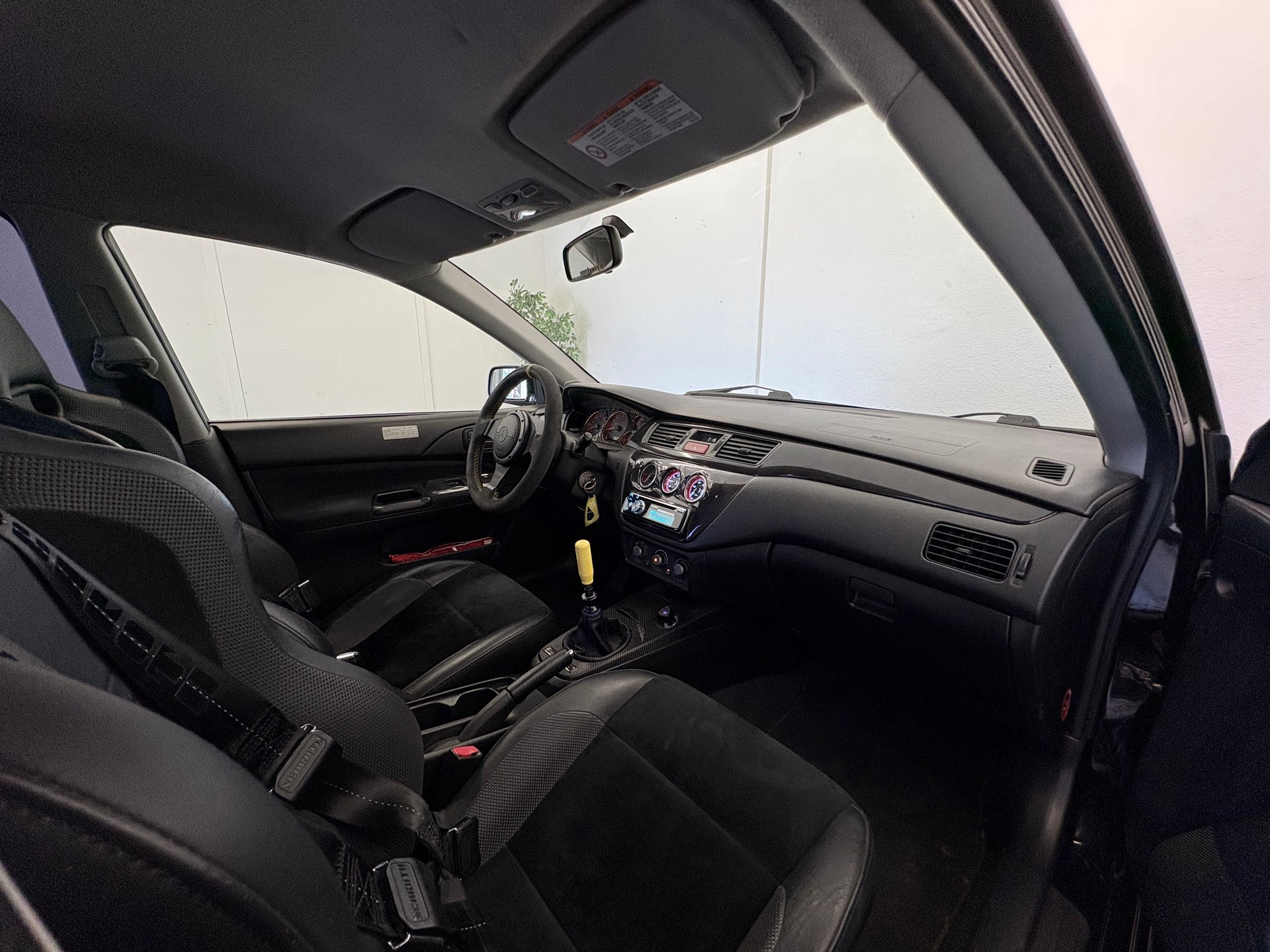 MITSUBISHI EVO IX-image-21
