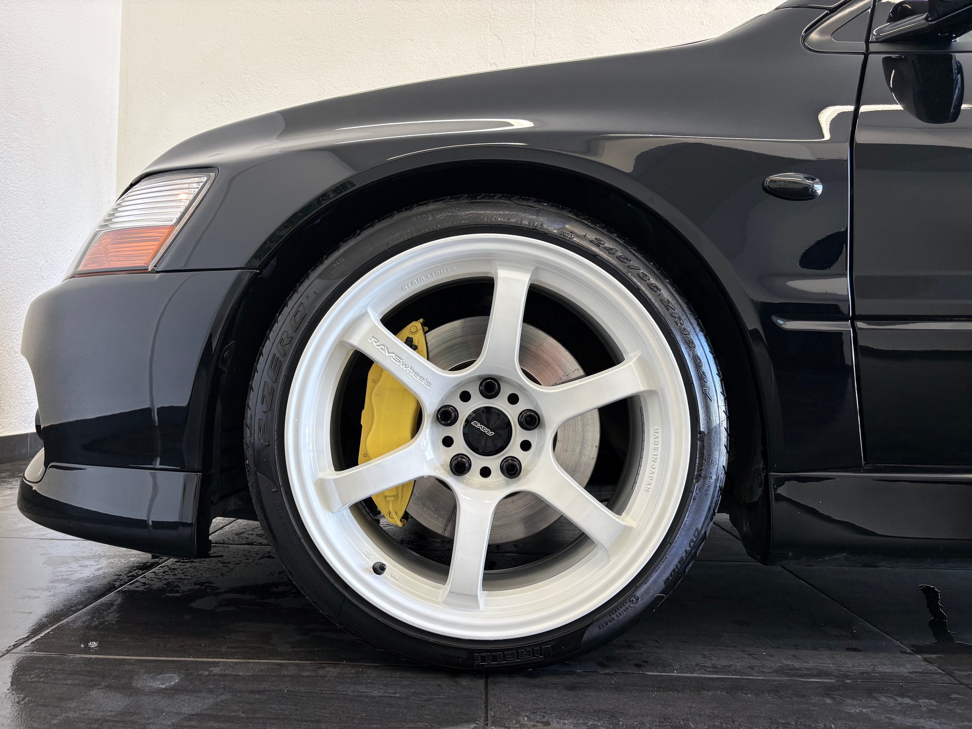 MITSUBISHI EVO IX-image-11