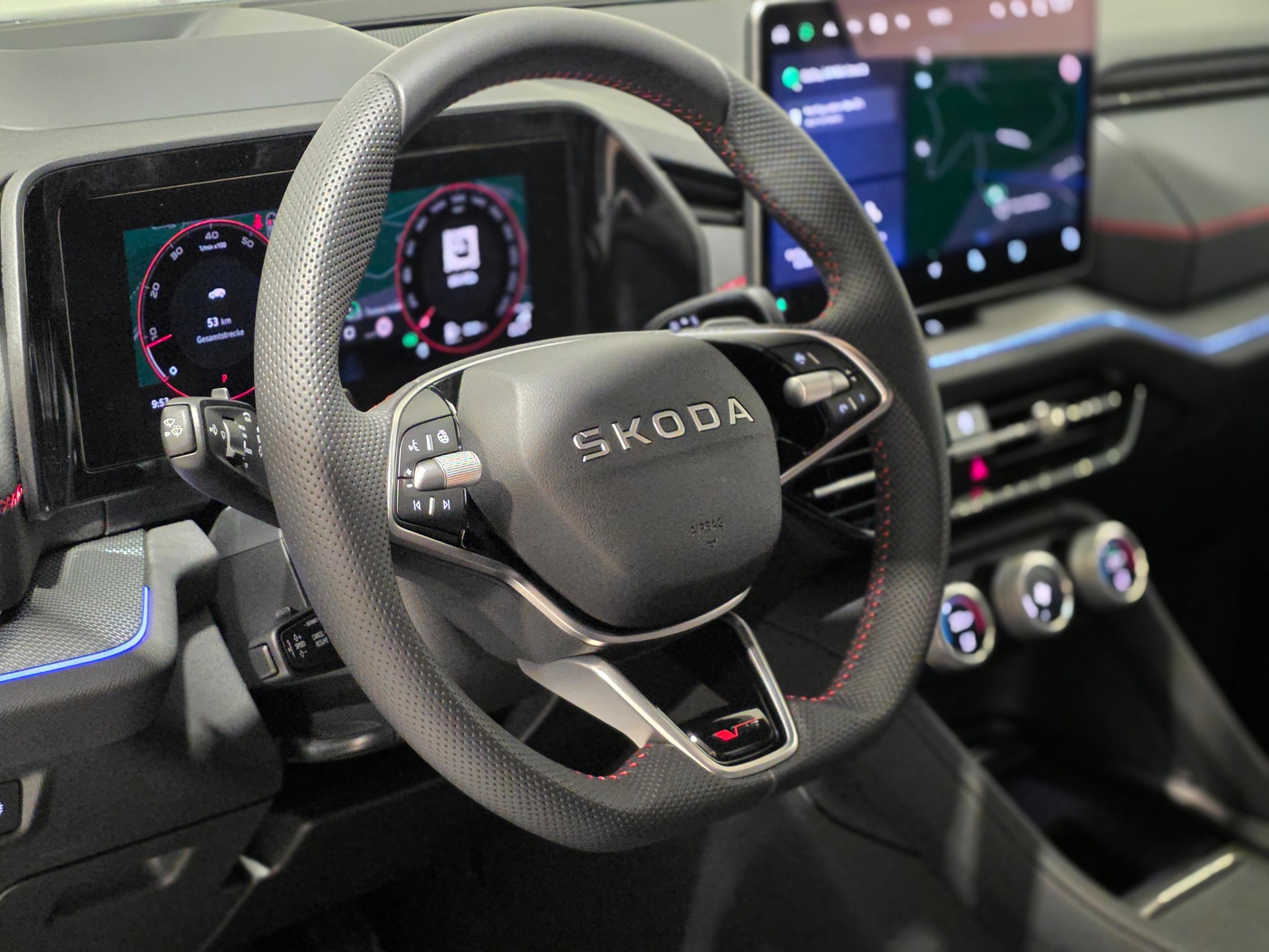 SKODA Kodiaq 2.0 TSI RS 4x4-image-7