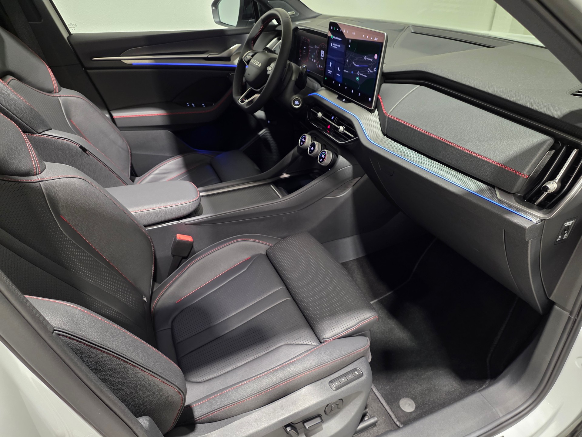 SKODA Kodiaq 2.0 TSI RS 4x4-image-21