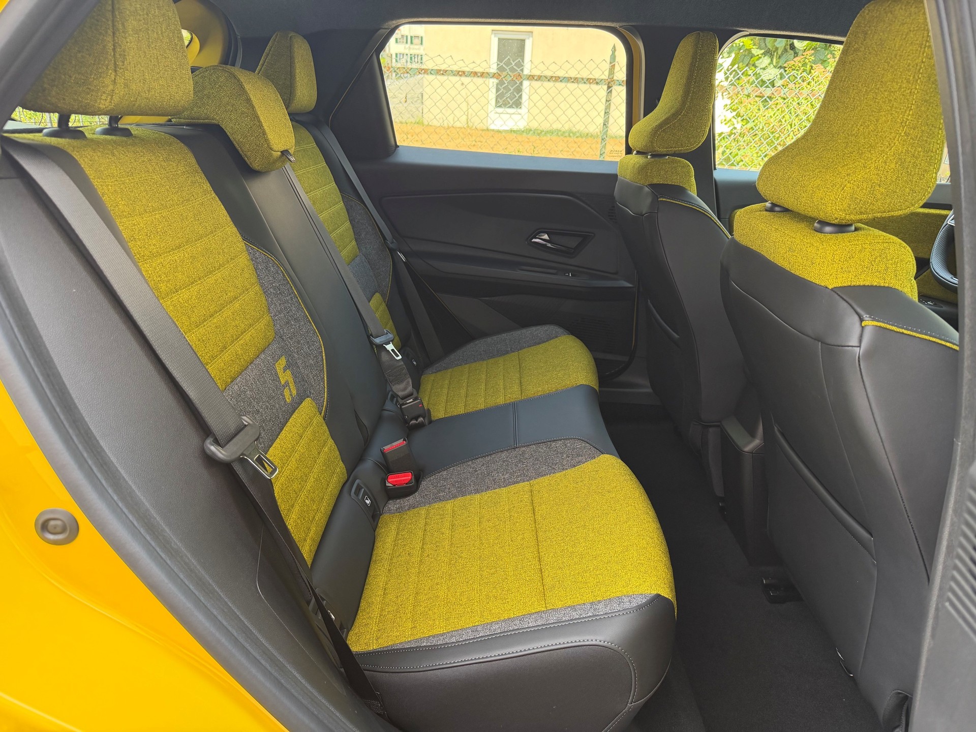 RENAULT R5 E-Tech Comfort Range 52 kWh Iconic Five-image-11