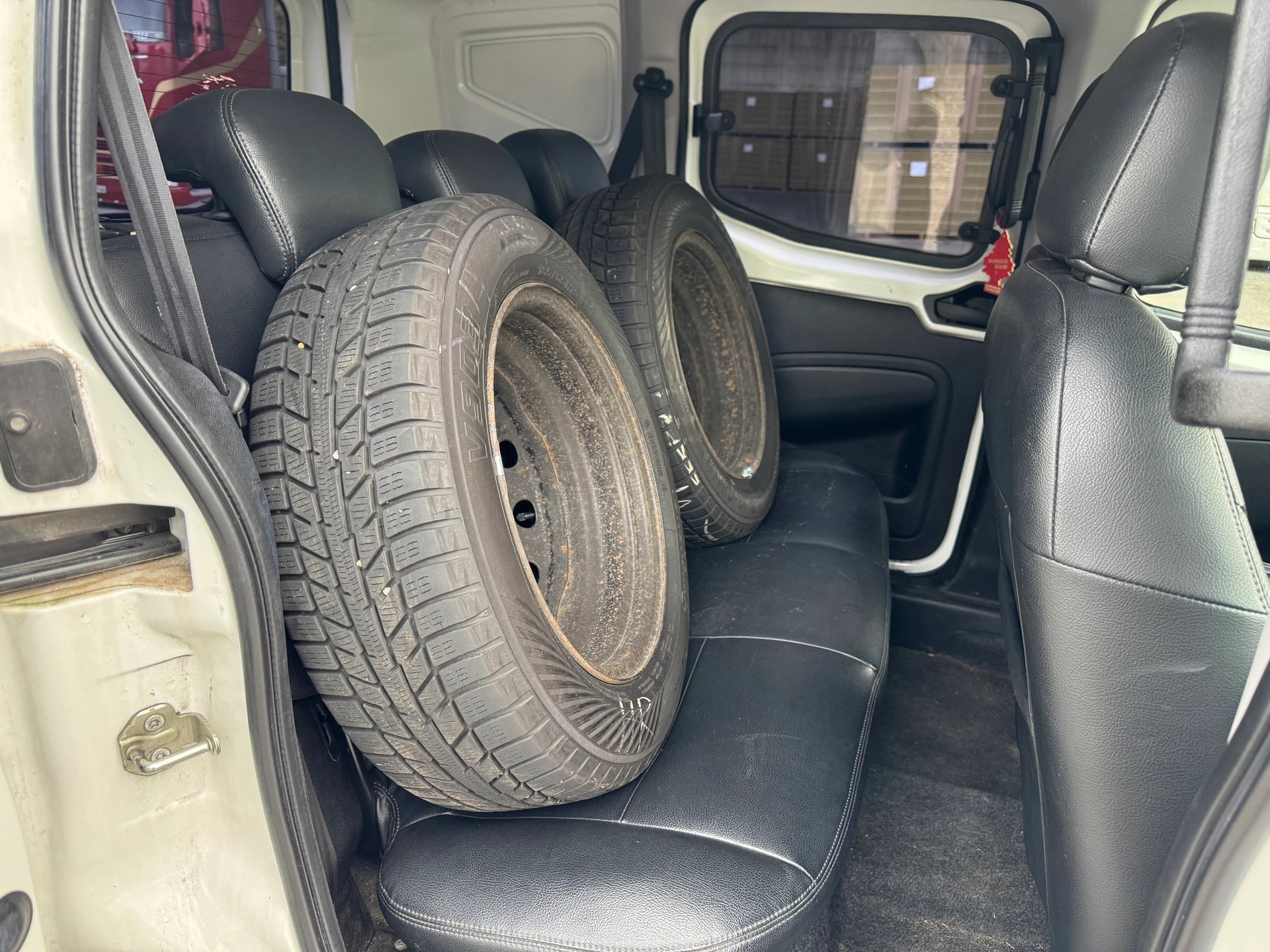 FIAT Fiorino 1.3 MJ Base-image-2